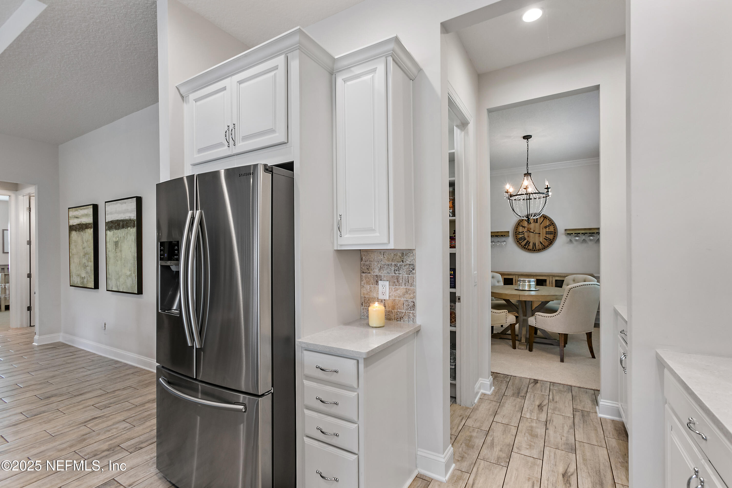 302 FRESHWATER Drive, St. Johns