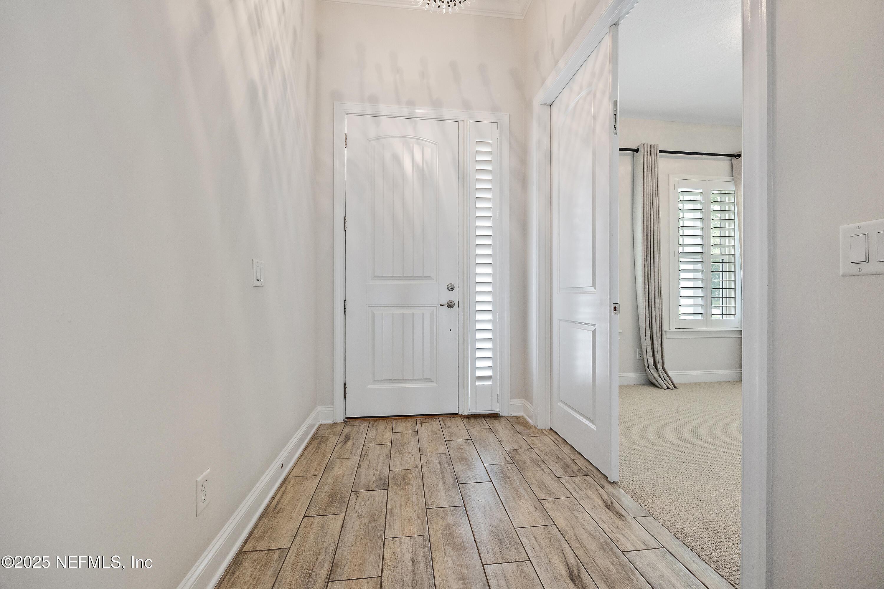 302 FRESHWATER Drive, St. Johns