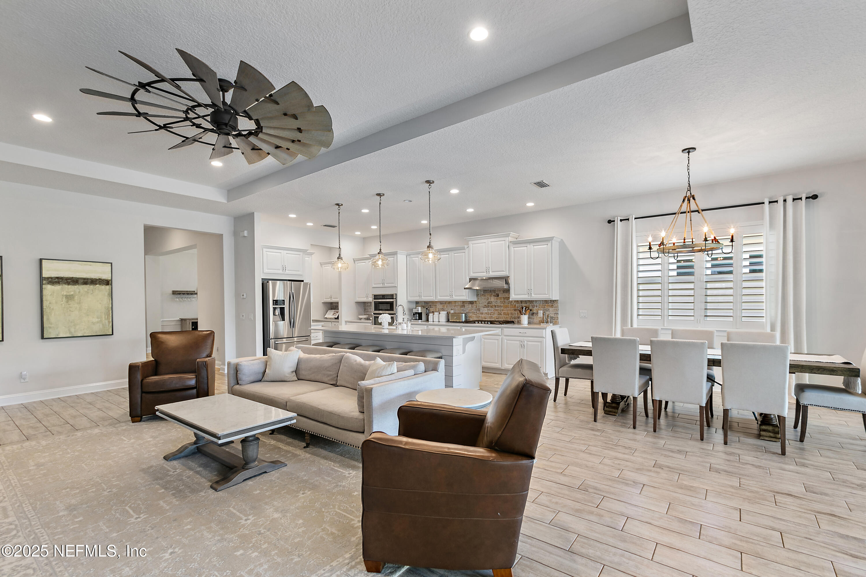 302 FRESHWATER Drive, St. Johns