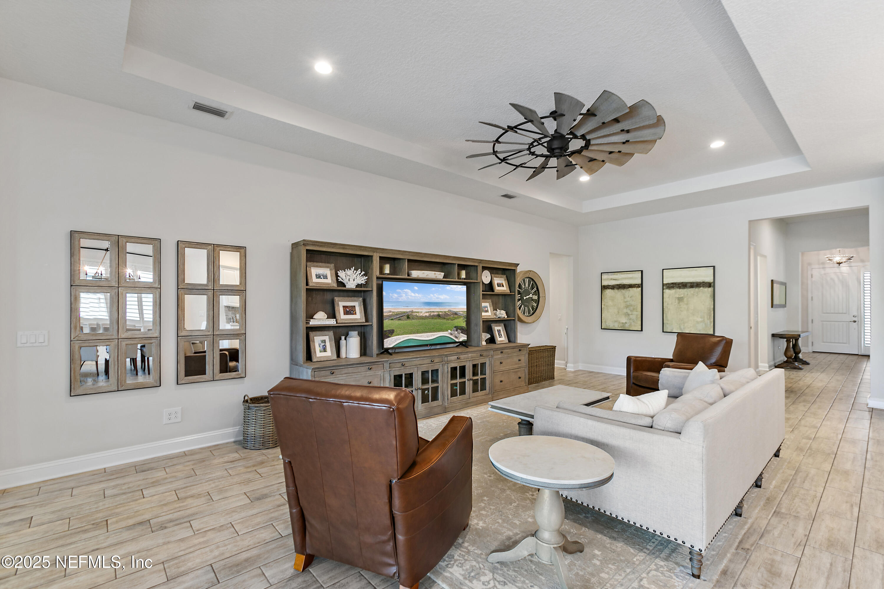 302 FRESHWATER Drive, St. Johns