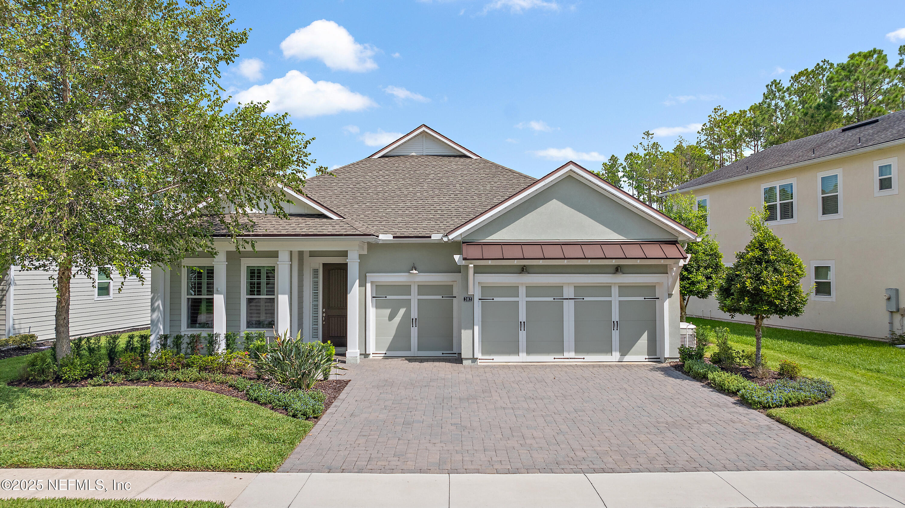 302 FRESHWATER Drive, St. Johns
