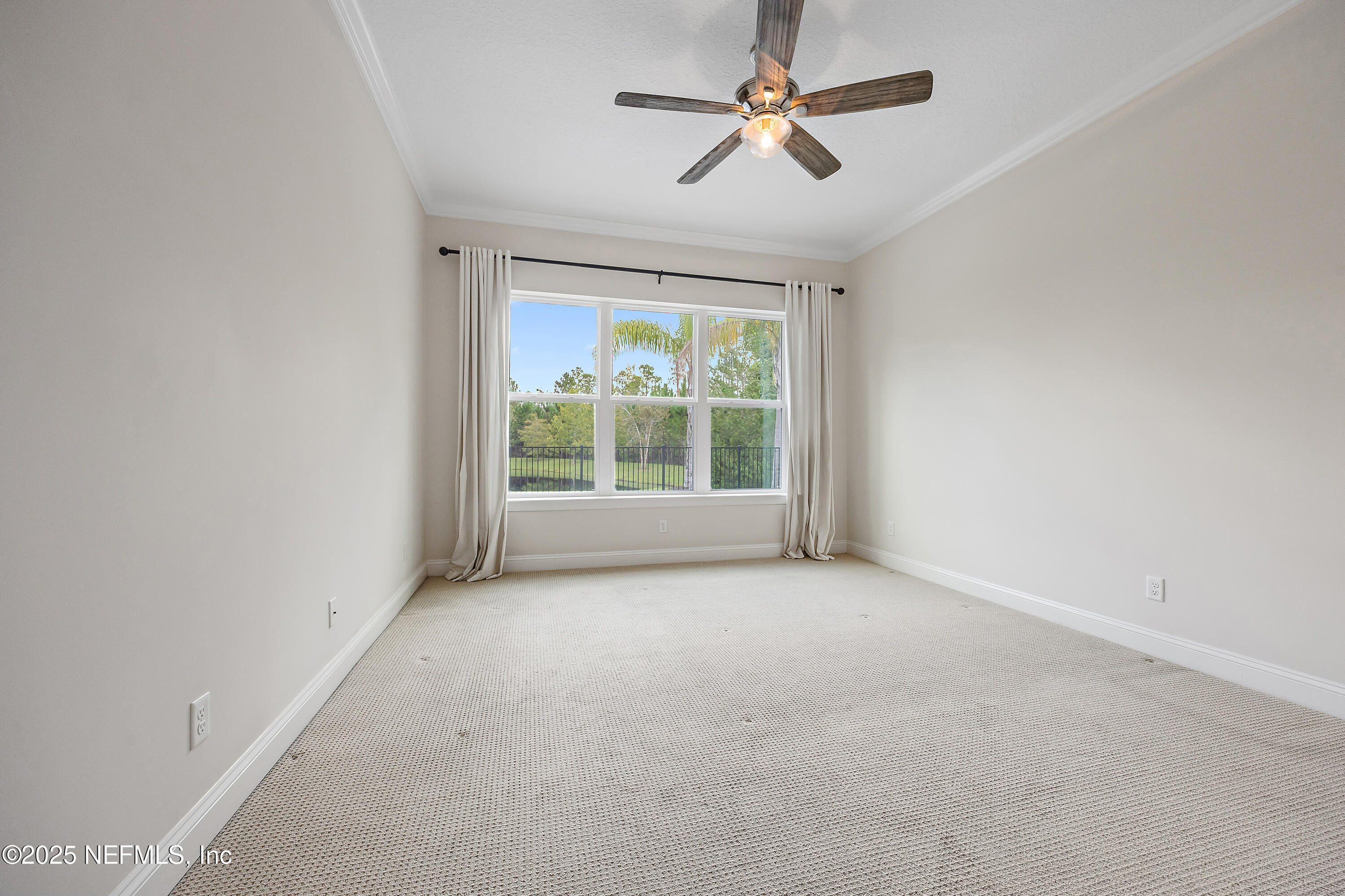 302 FRESHWATER Drive, St. Johns