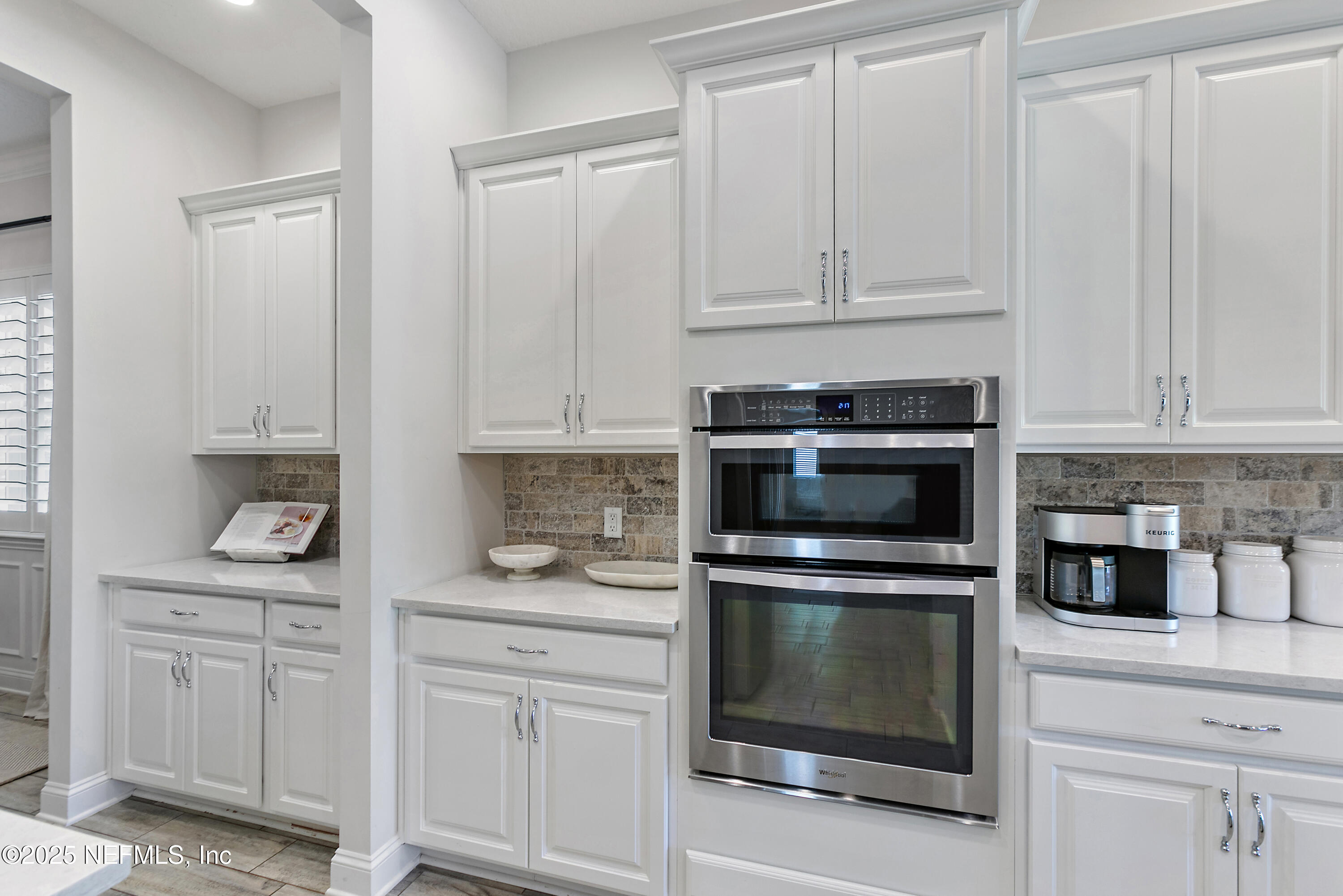 302 FRESHWATER Drive, St. Johns
