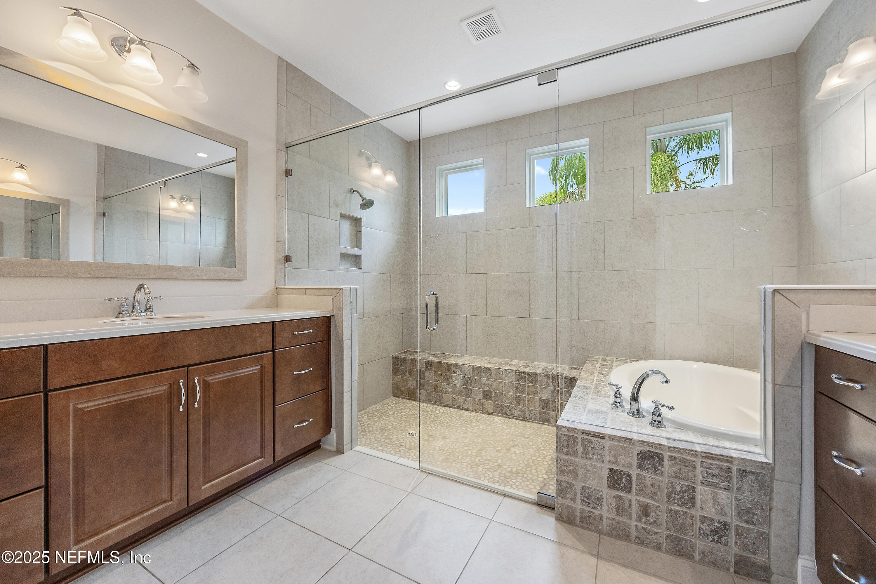 302 FRESHWATER Drive, St. Johns