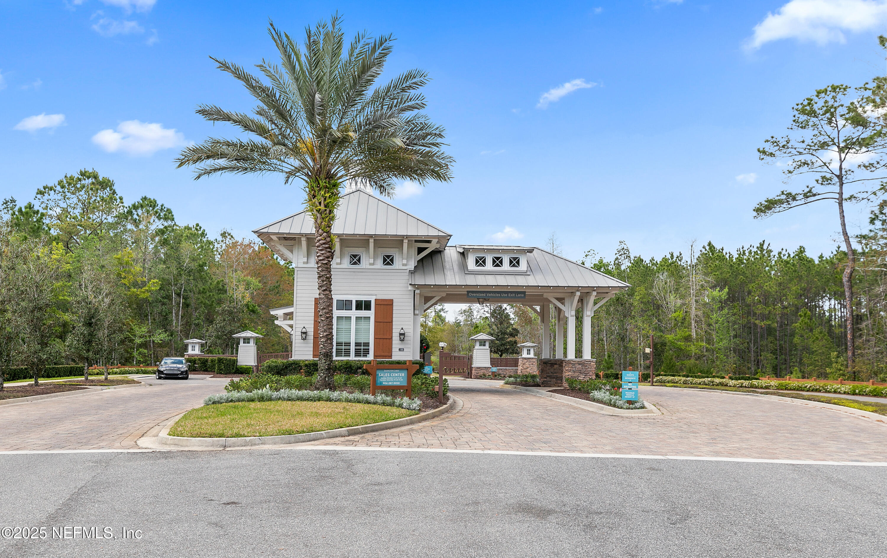 302 FRESHWATER Drive, St. Johns