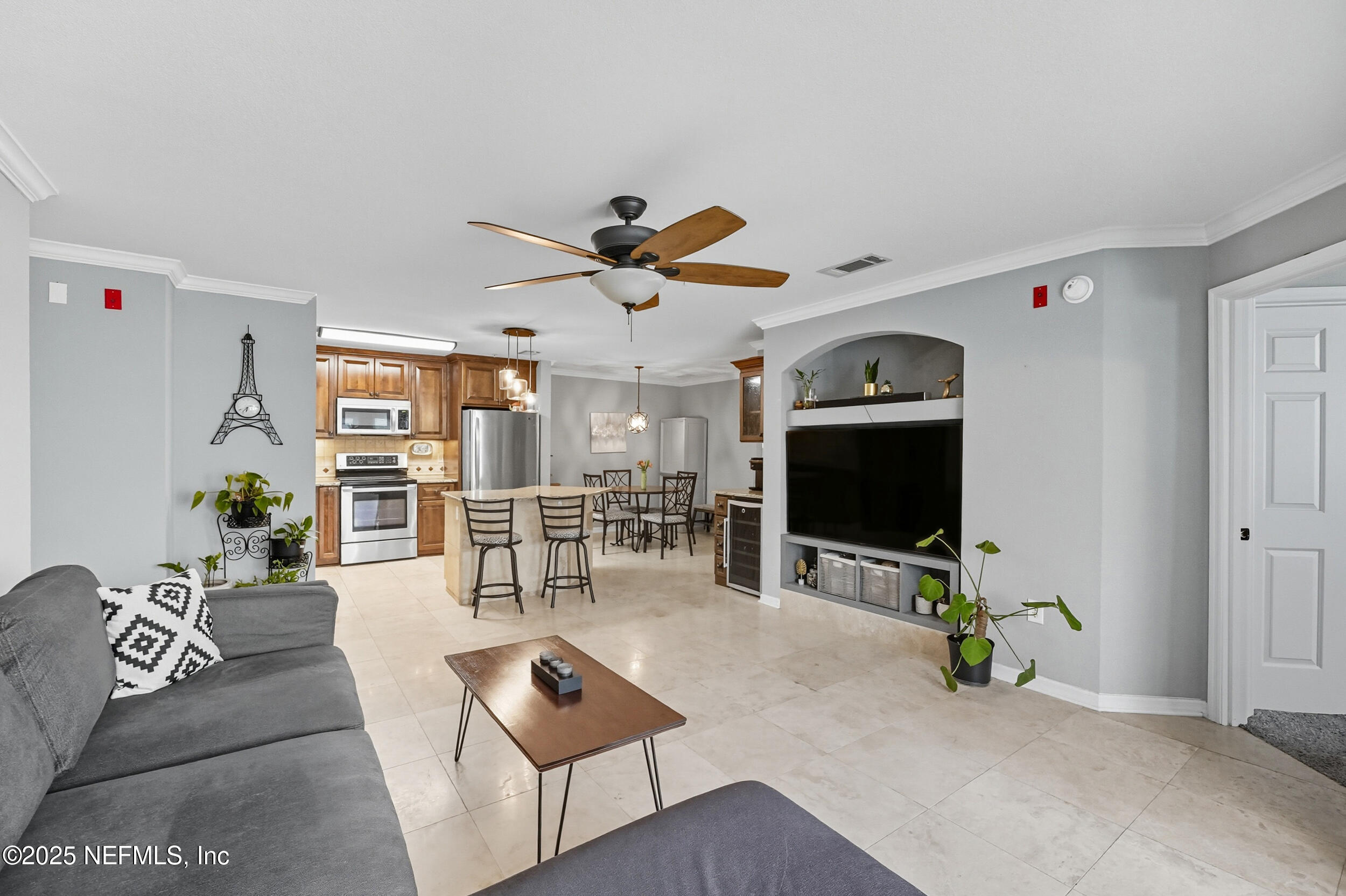 3591 KERNAN Boulevard S 409