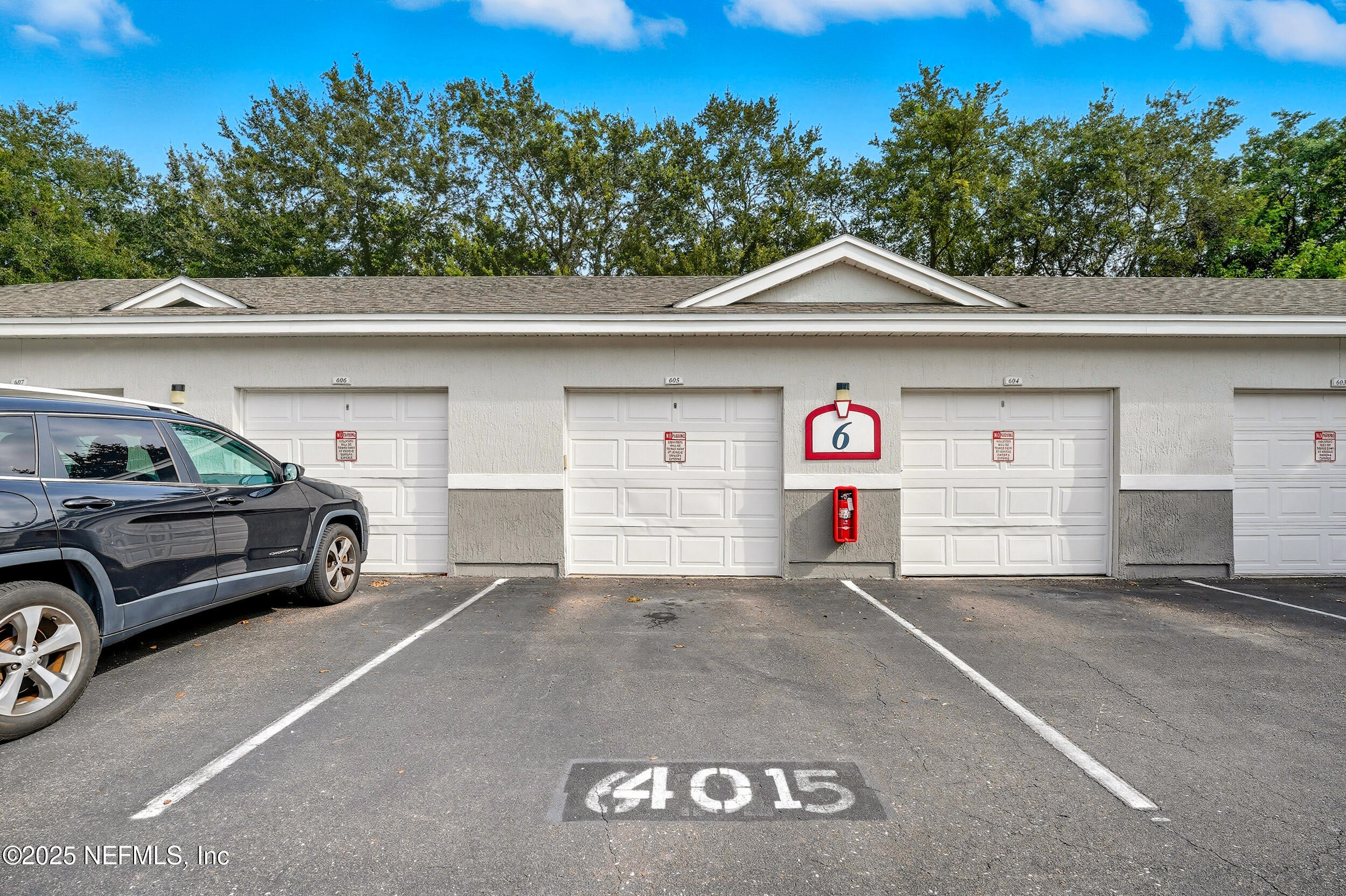 3591 KERNAN Boulevard S 409