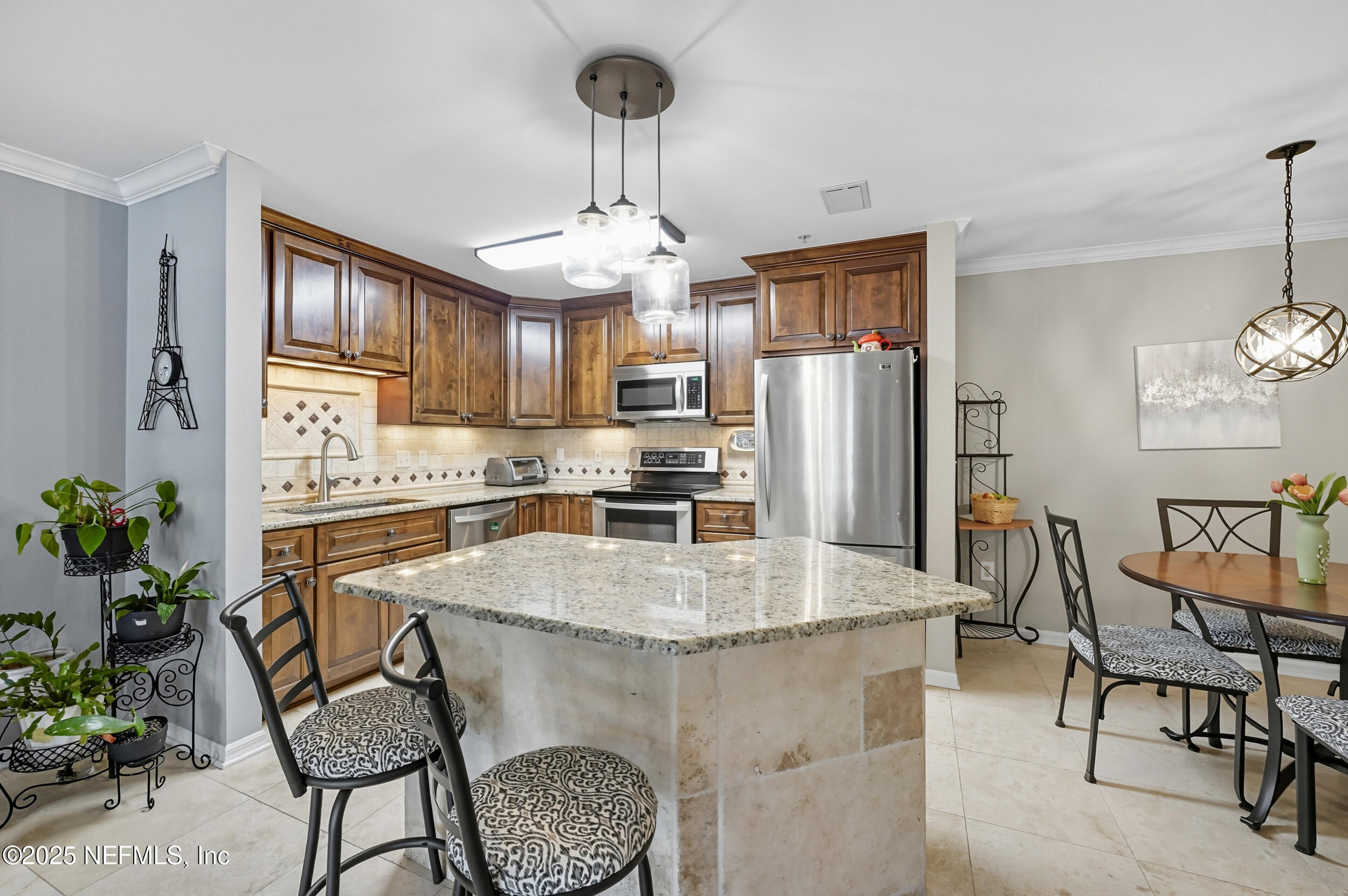 3591 KERNAN Boulevard S 409