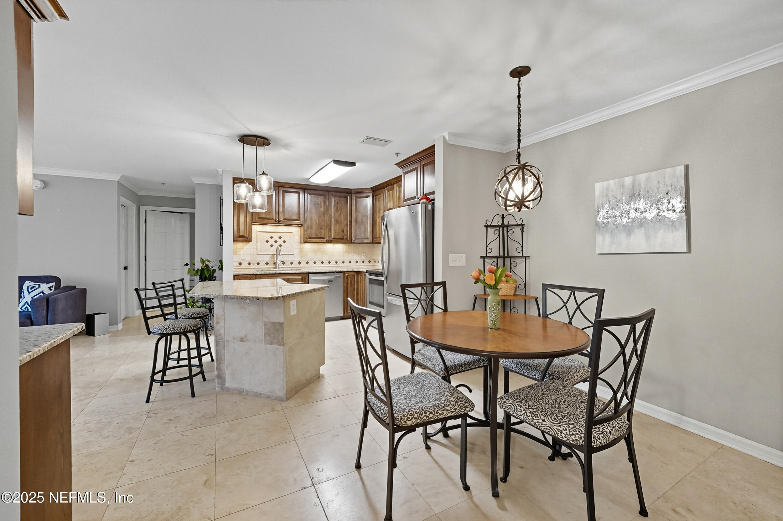 3591 KERNAN Boulevard S 409