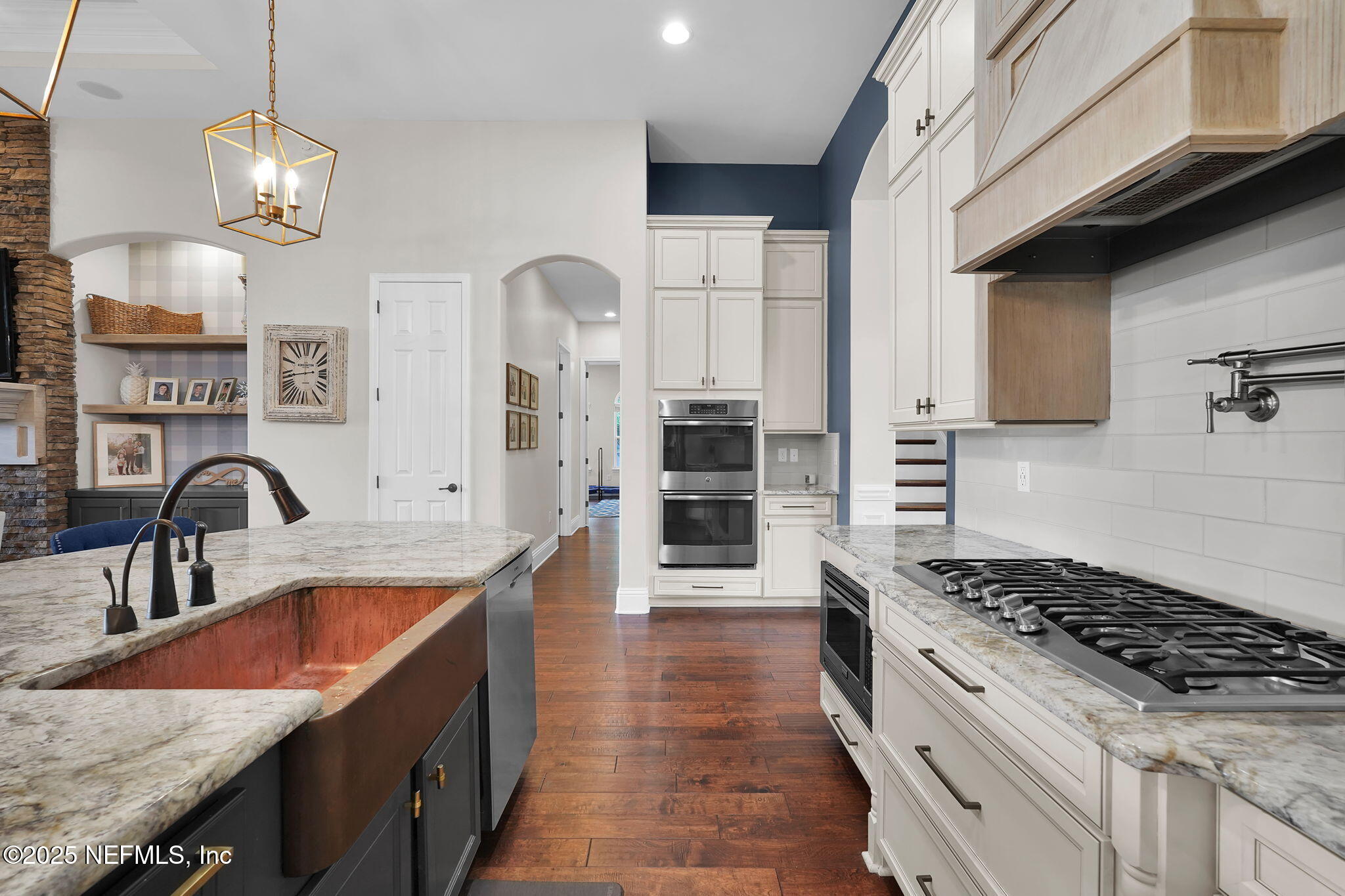 121 PINETA Way, St. Johns