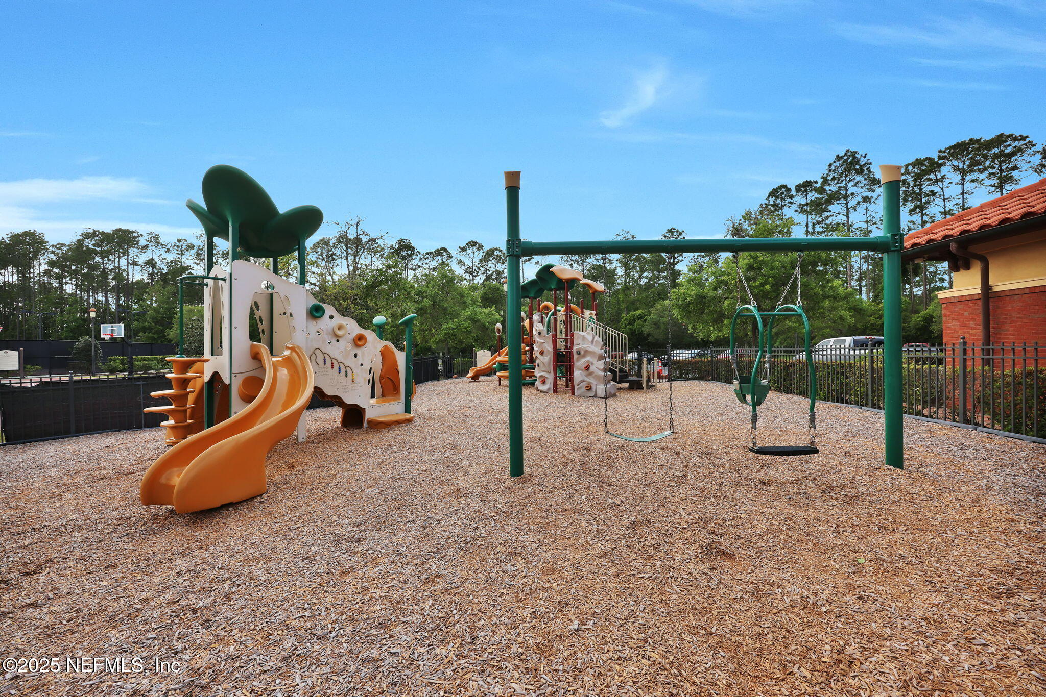 121 PINETA Way, St. Johns