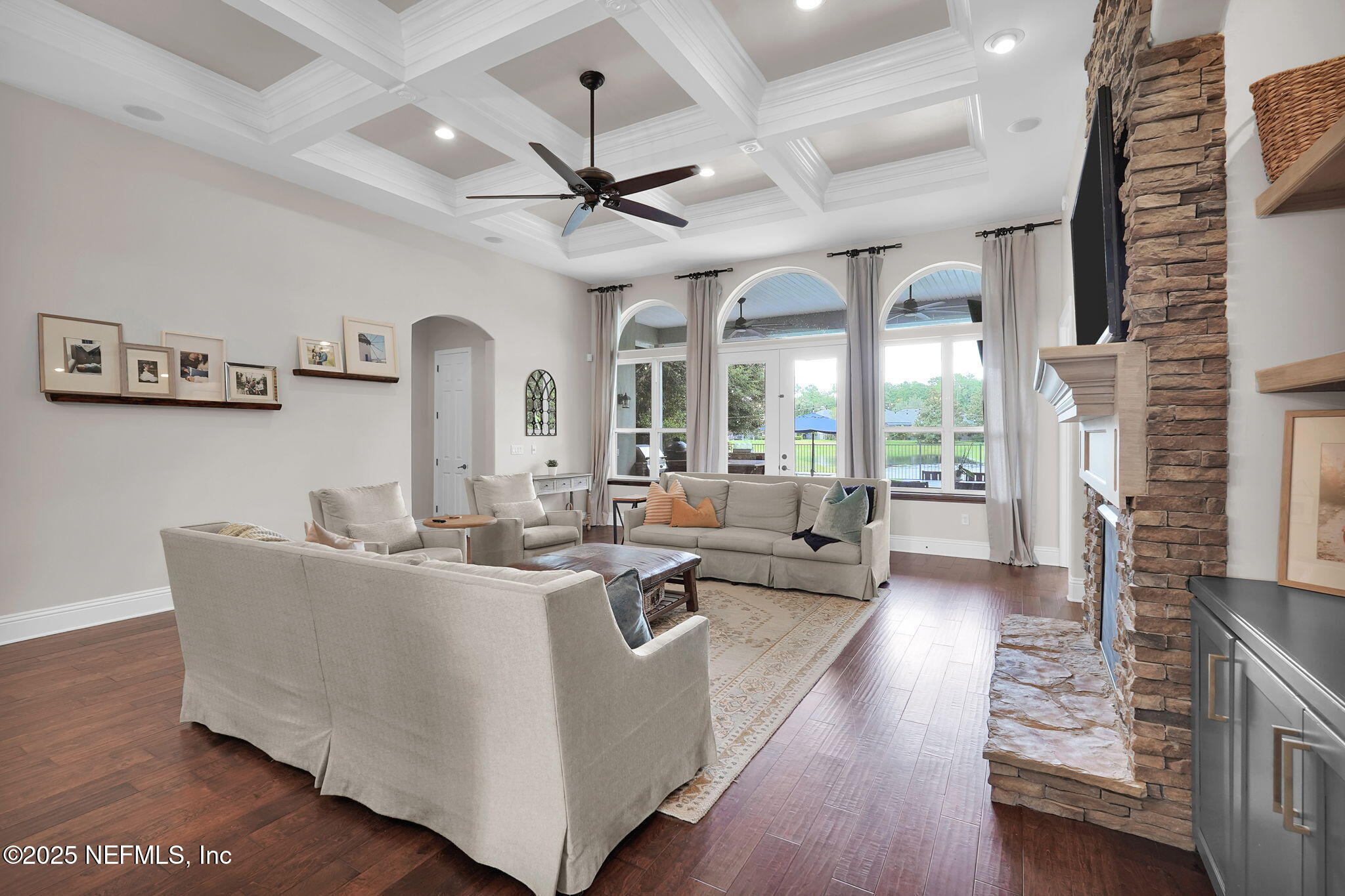 121 PINETA Way, St. Johns