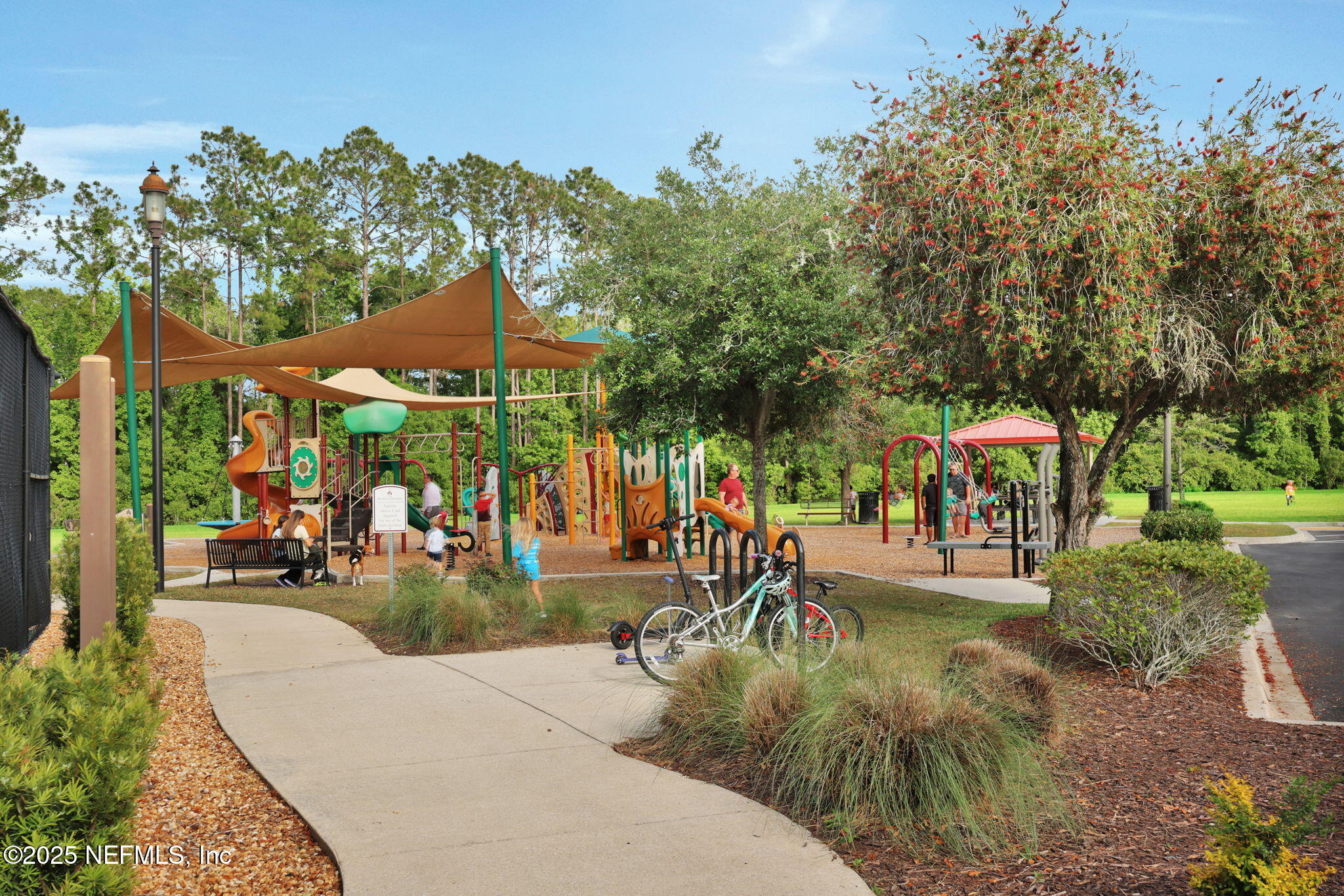 121 PINETA Way, St. Johns