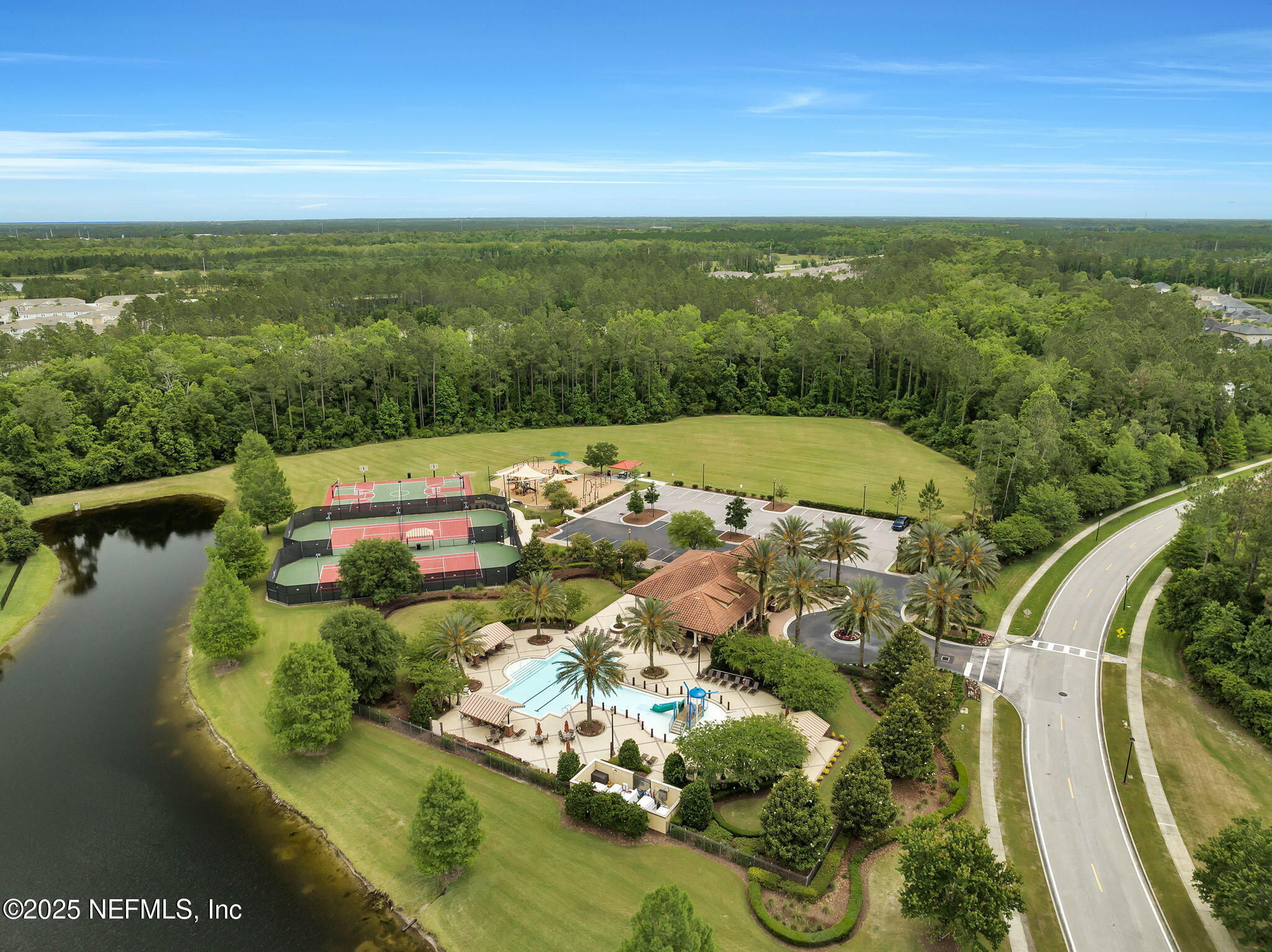 121 PINETA Way, St. Johns