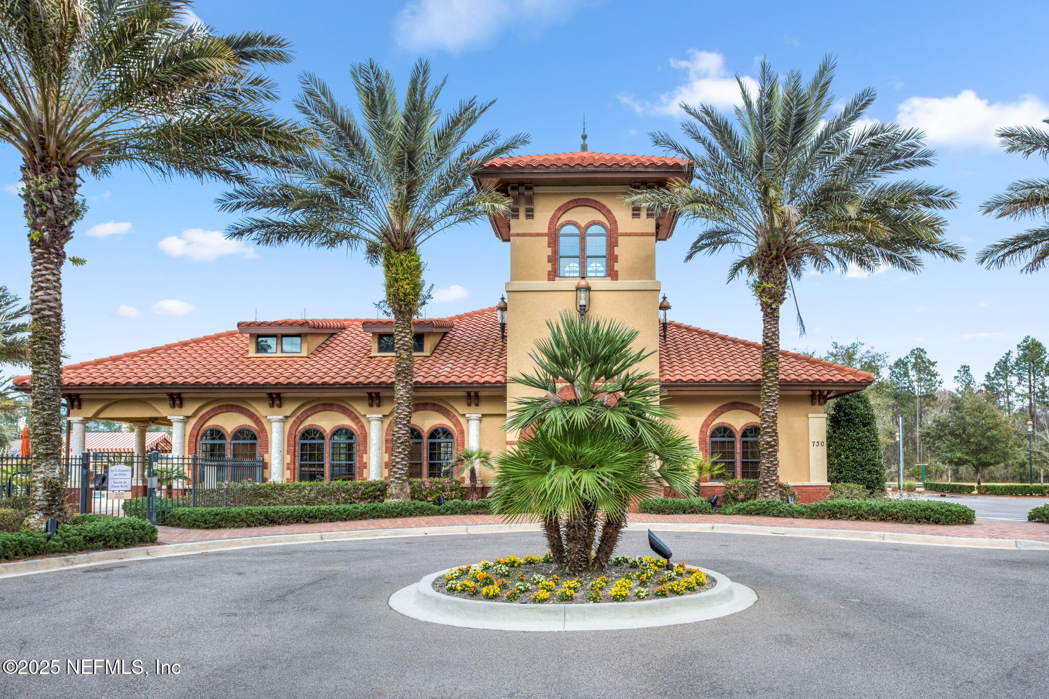 121 PINETA Way, St. Johns