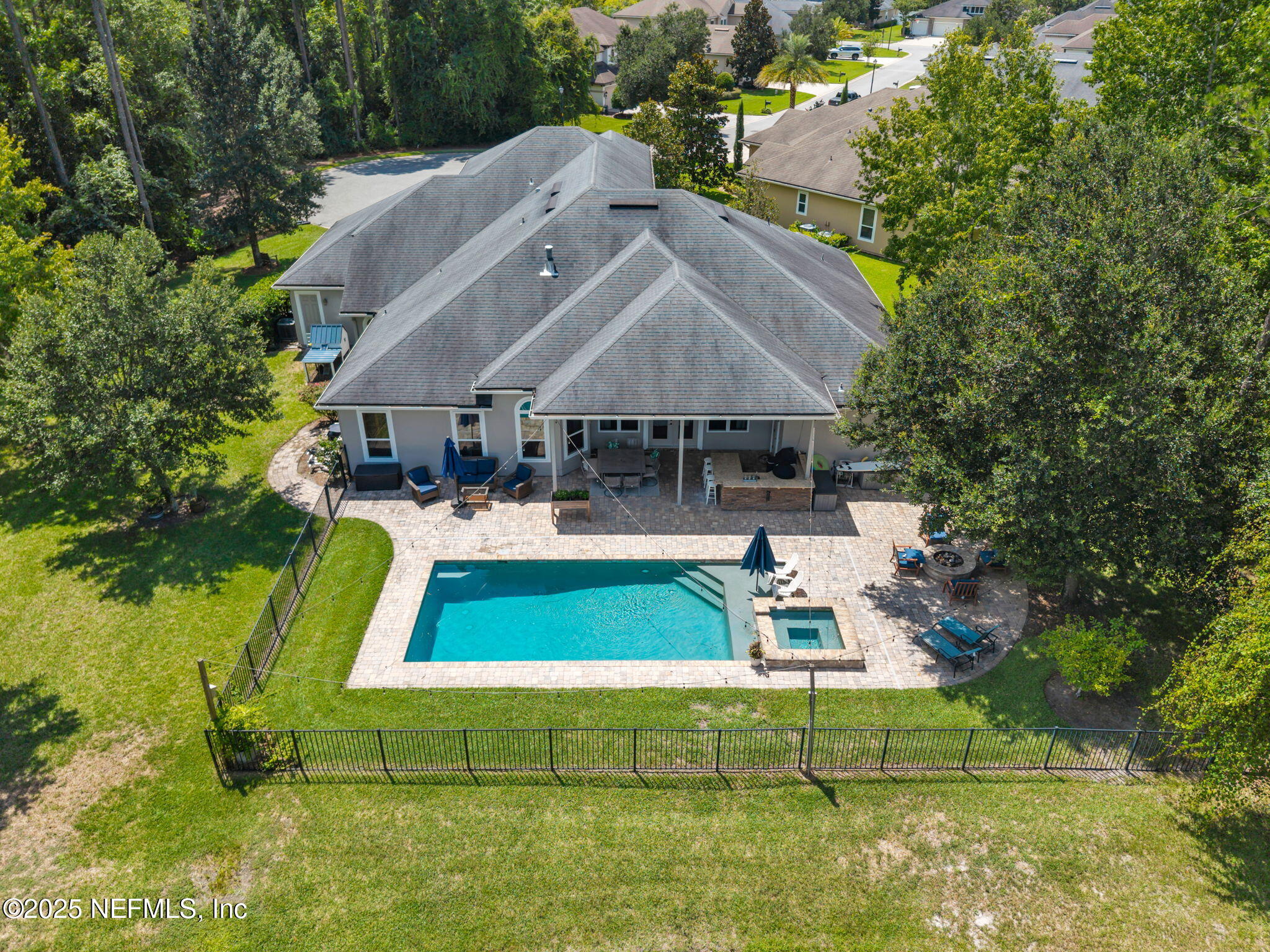 121 PINETA Way, St. Johns