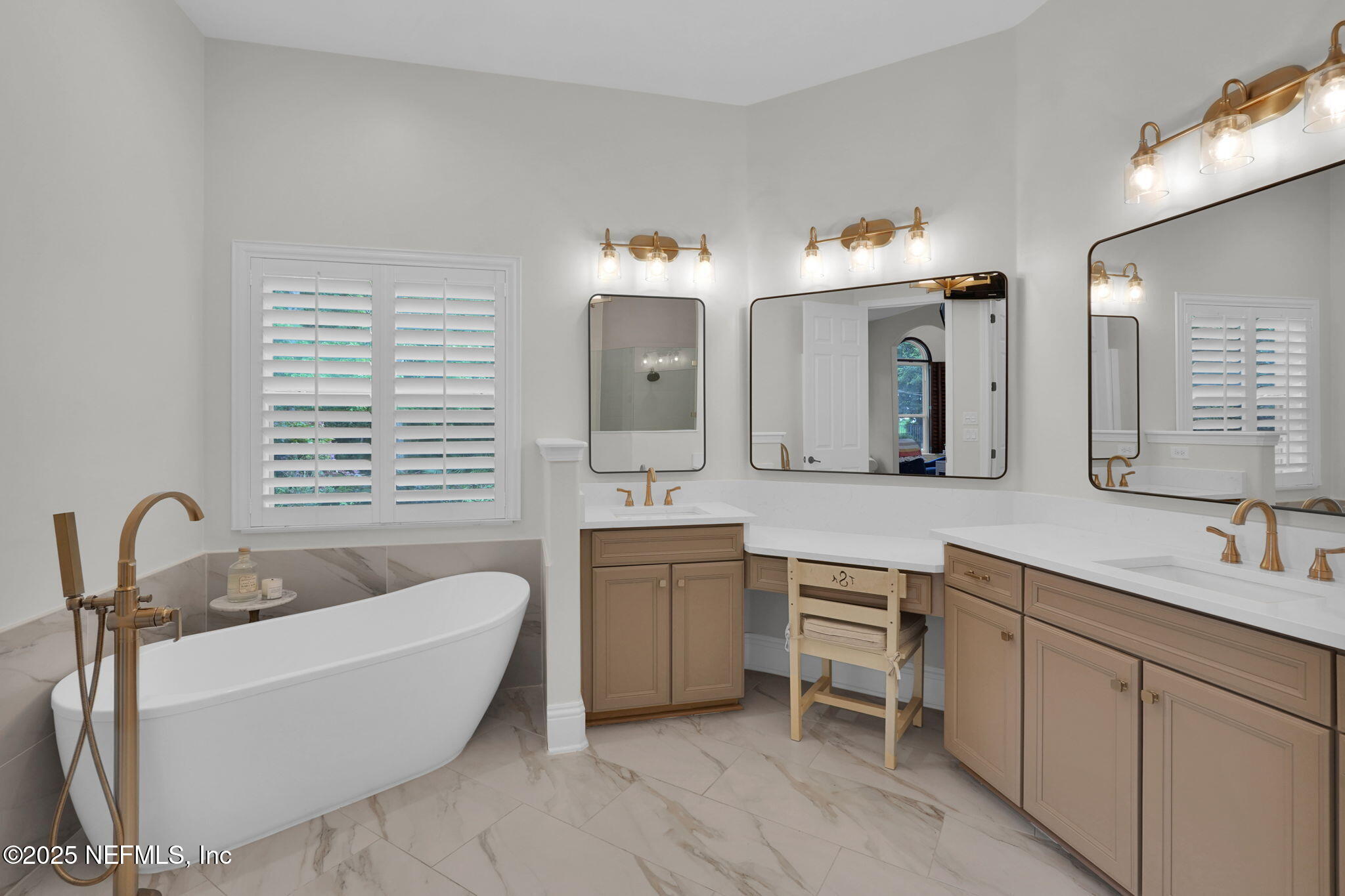 121 PINETA Way, St. Johns