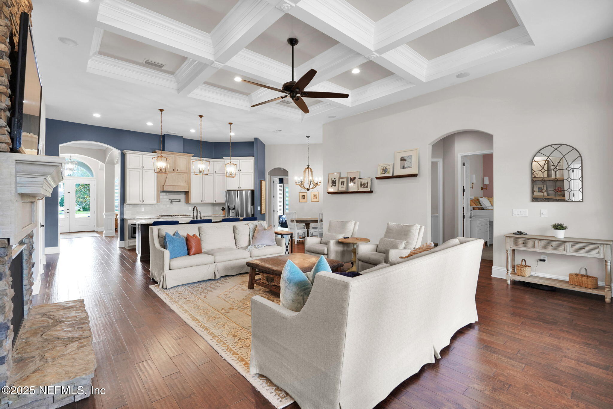 121 PINETA Way, St. Johns