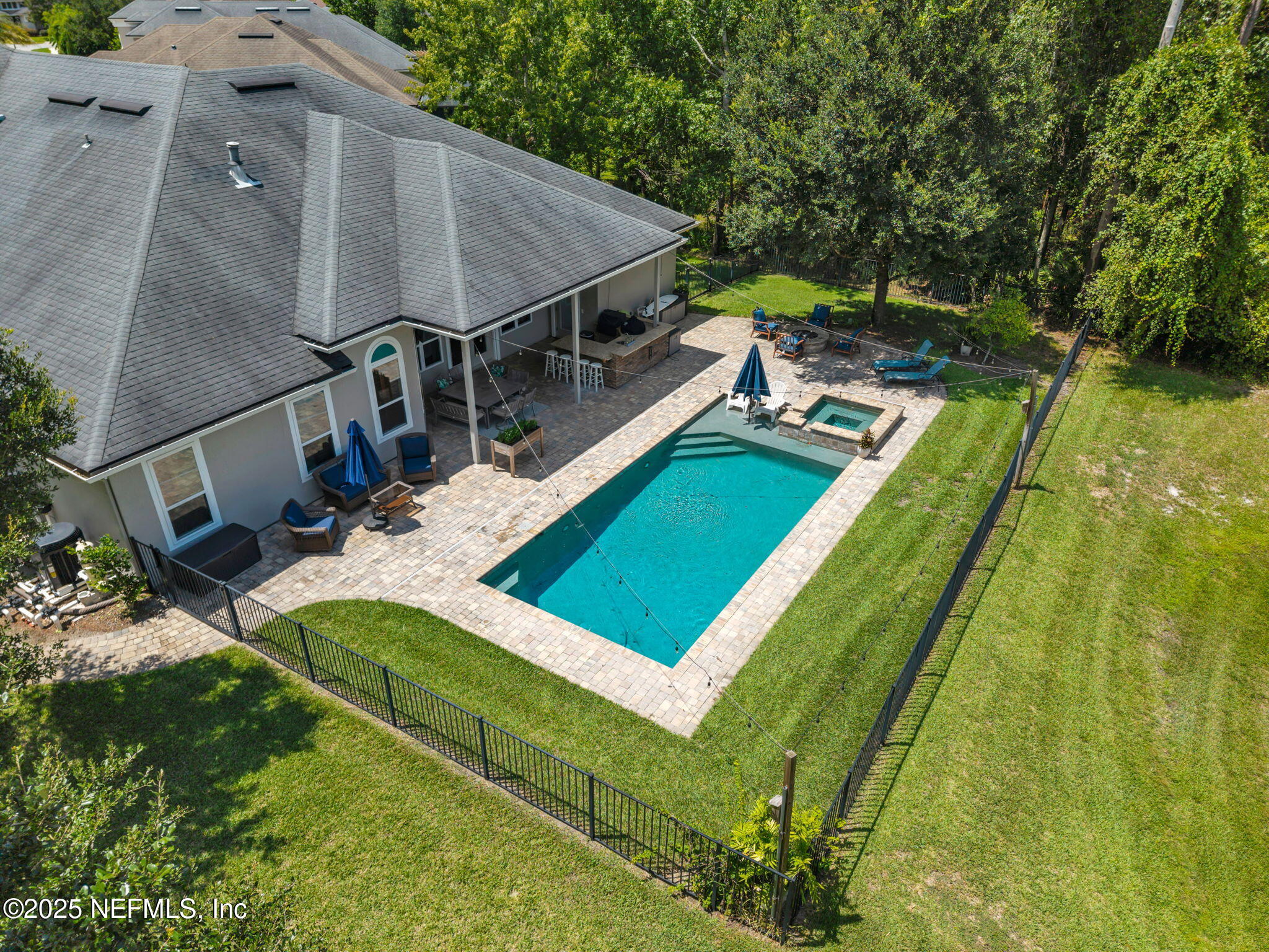 121 PINETA Way, St. Johns