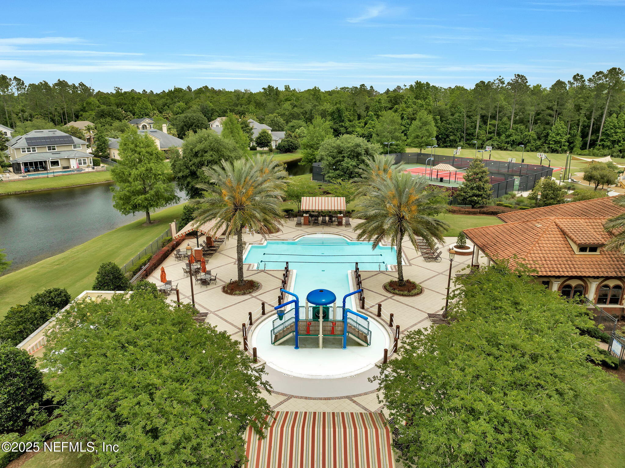 121 PINETA Way, St. Johns