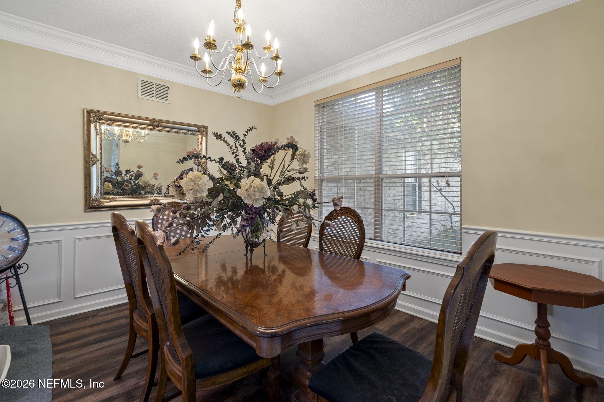 1822 RISING OAKS Drive