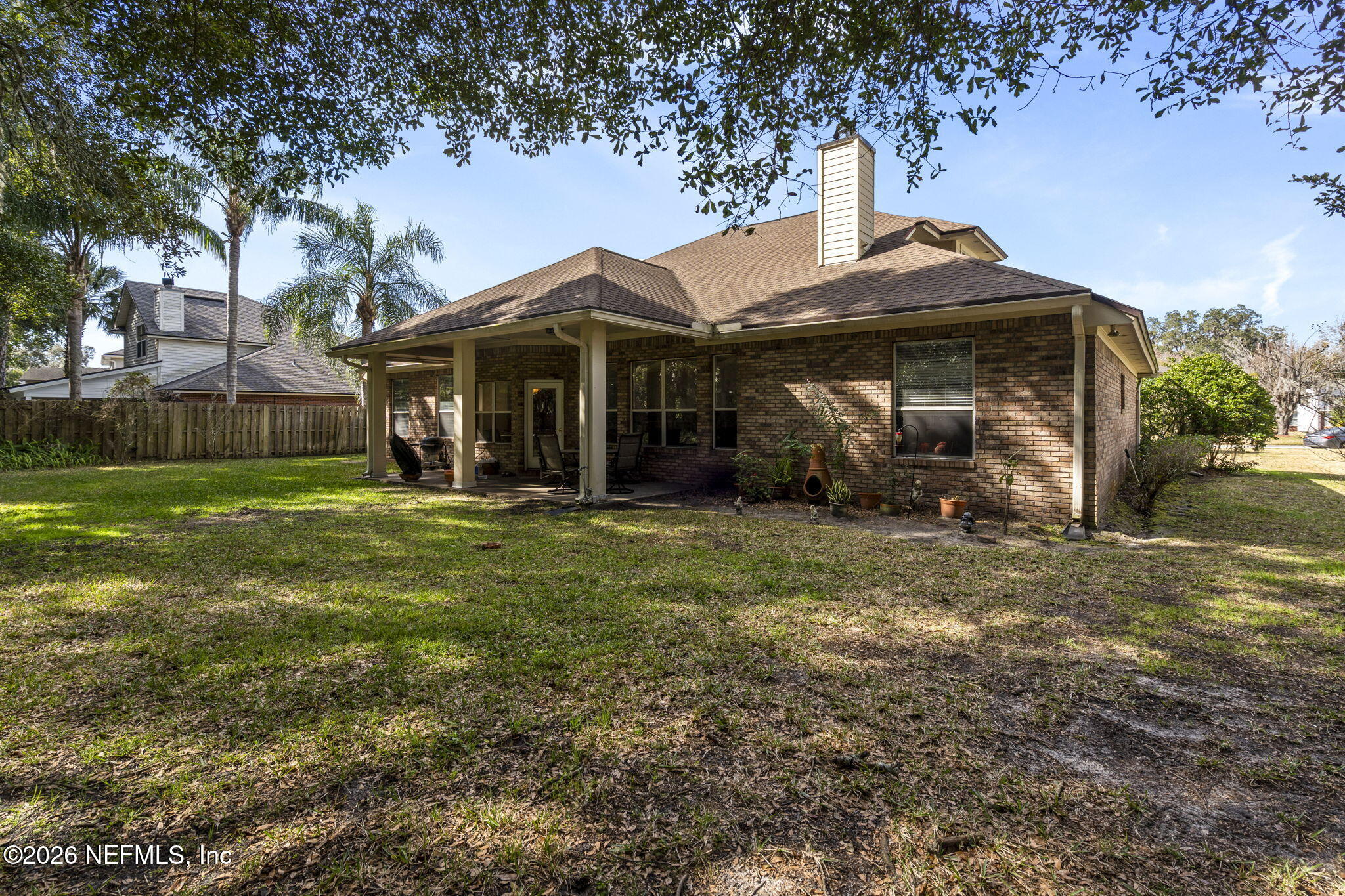 1822 RISING OAKS Drive