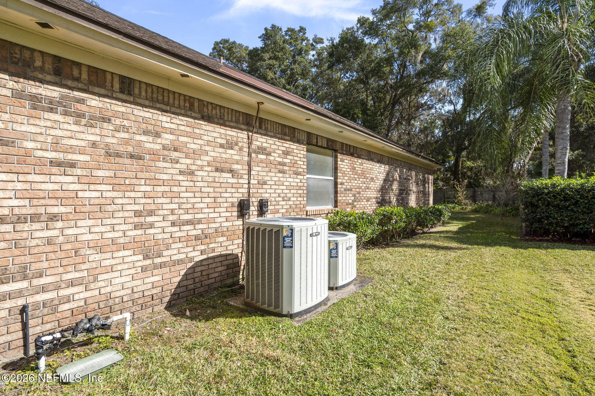 1822 RISING OAKS Drive