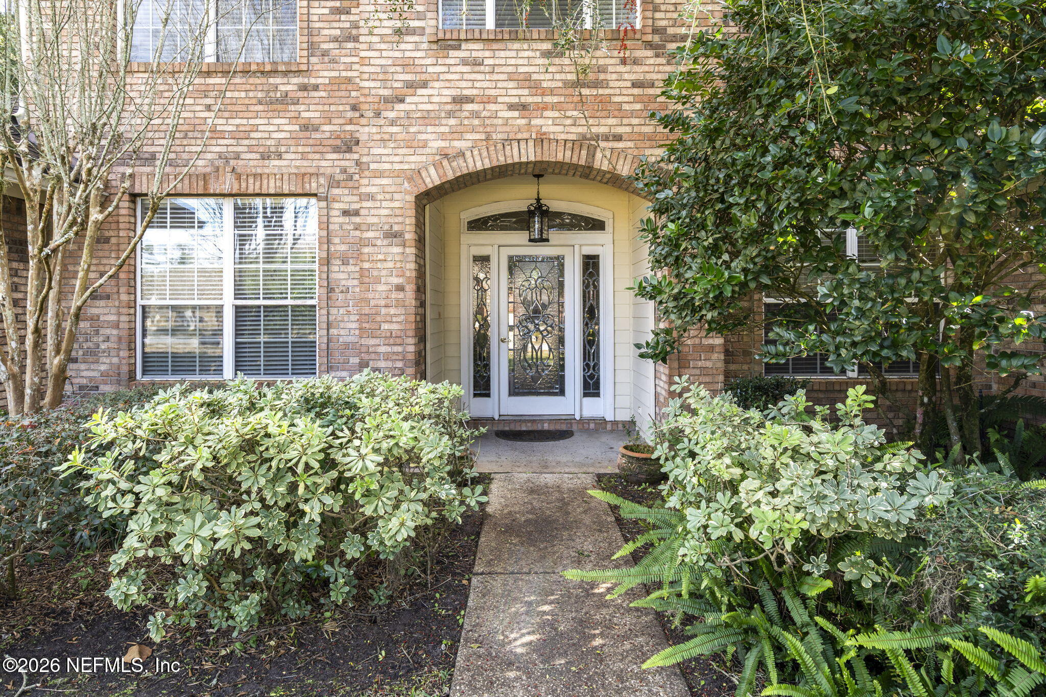 1822 RISING OAKS Drive