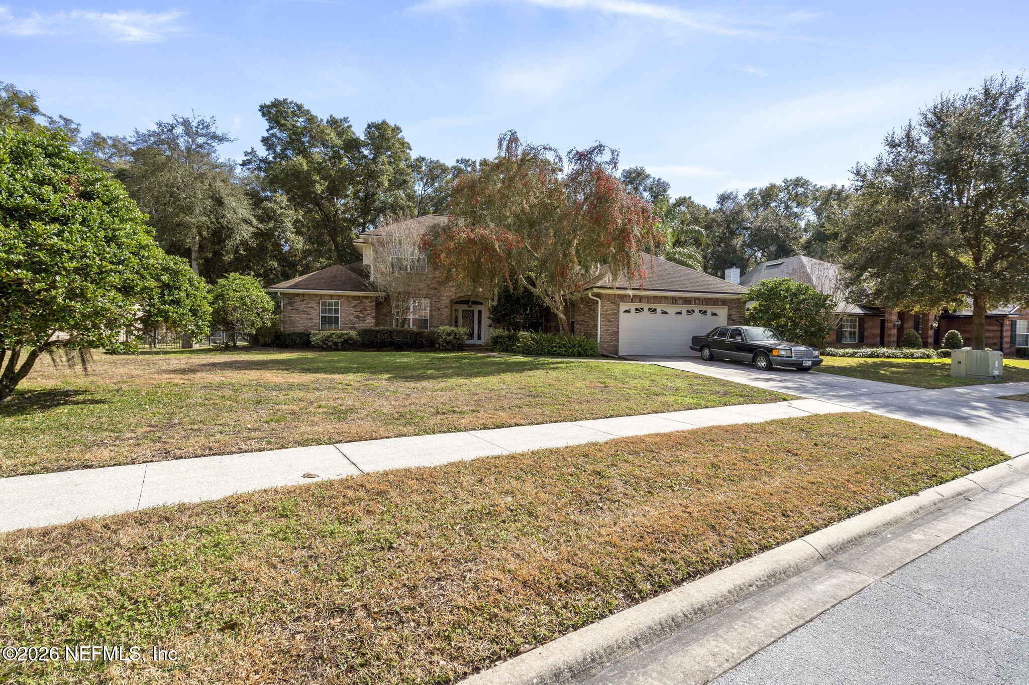 1822 RISING OAKS Drive