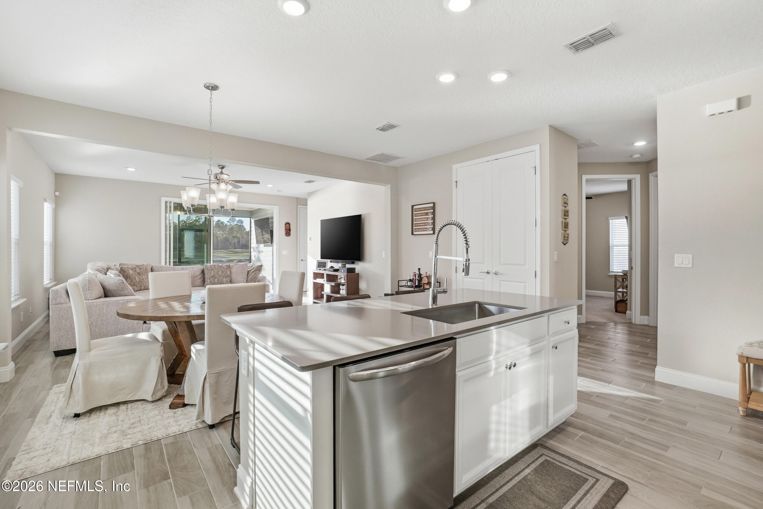 761 STILLWATER Boulevard, St. Johns