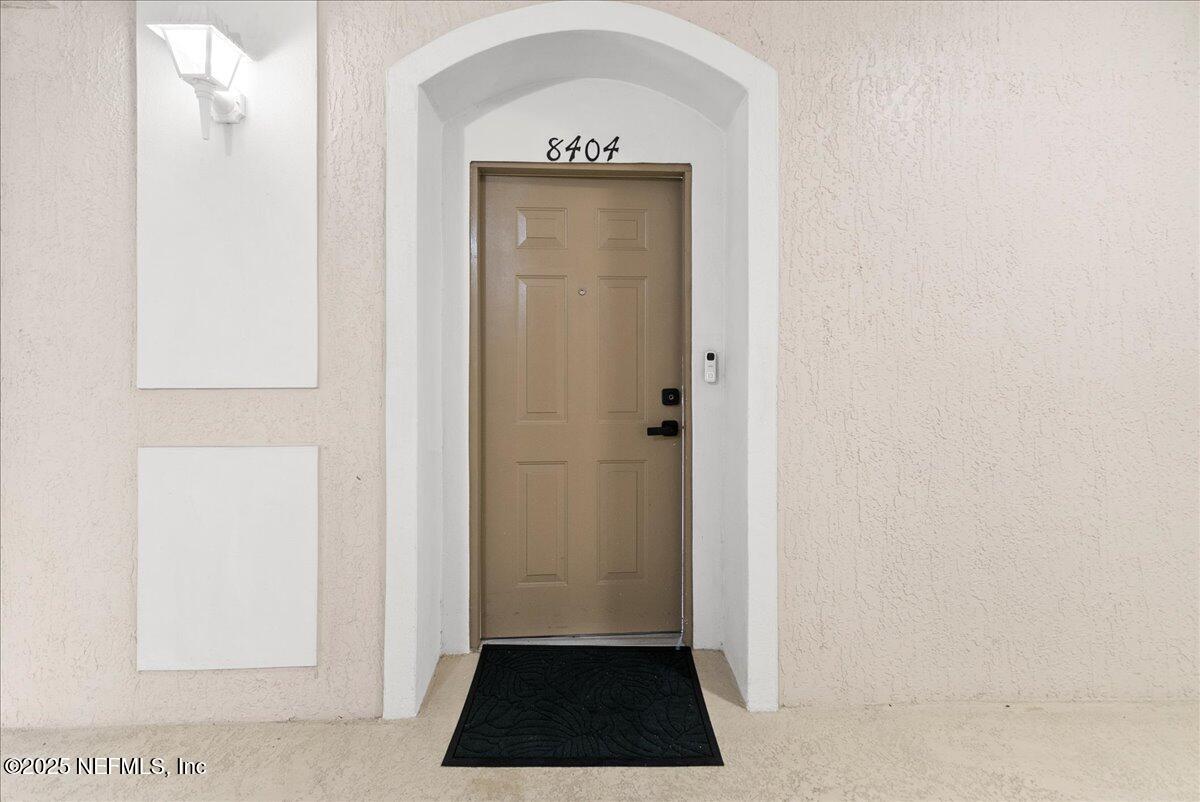 7801 POINT MEADOWS Drive 8404