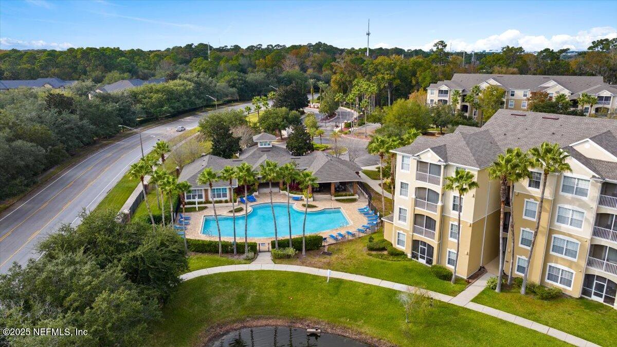 7801 POINT MEADOWS Drive 8404
