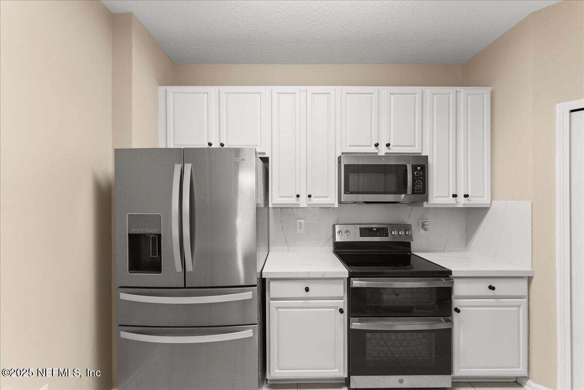 7801 POINT MEADOWS Drive 8404