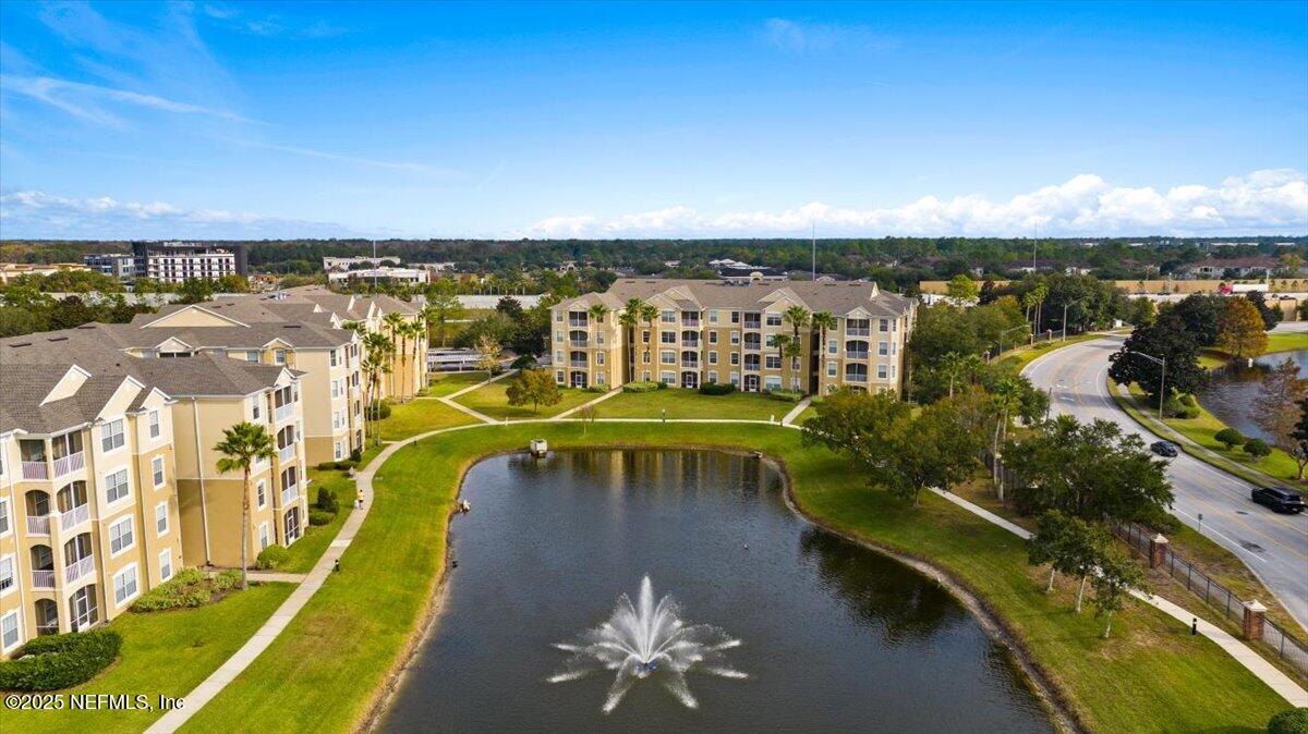 7801 POINT MEADOWS Drive 8404