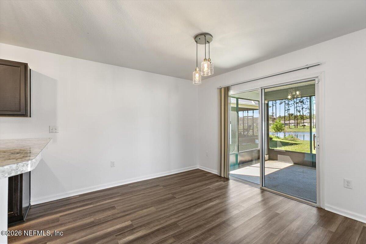 11176 GWEN Lane