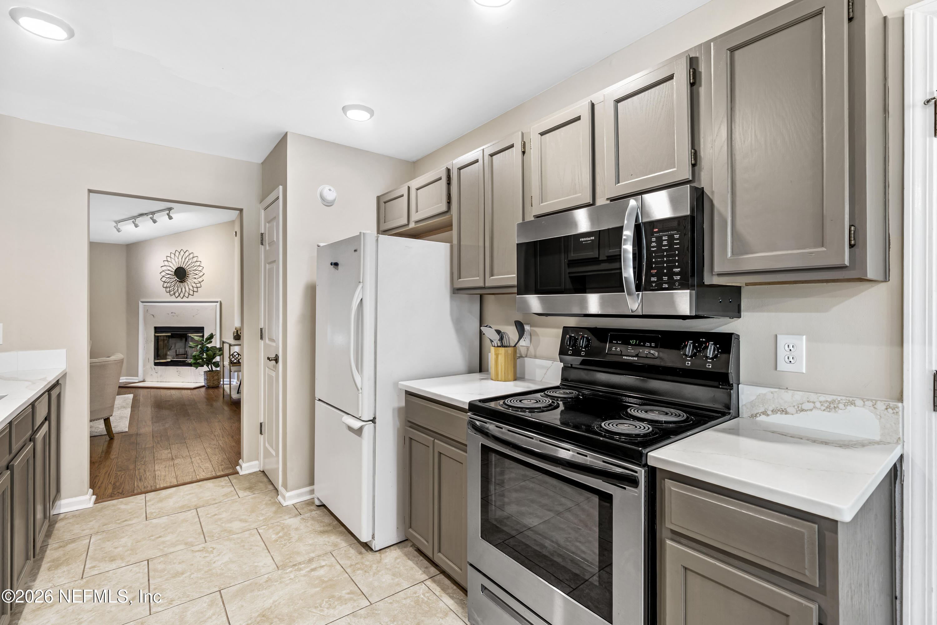 12466 NESTING EAGLES Way