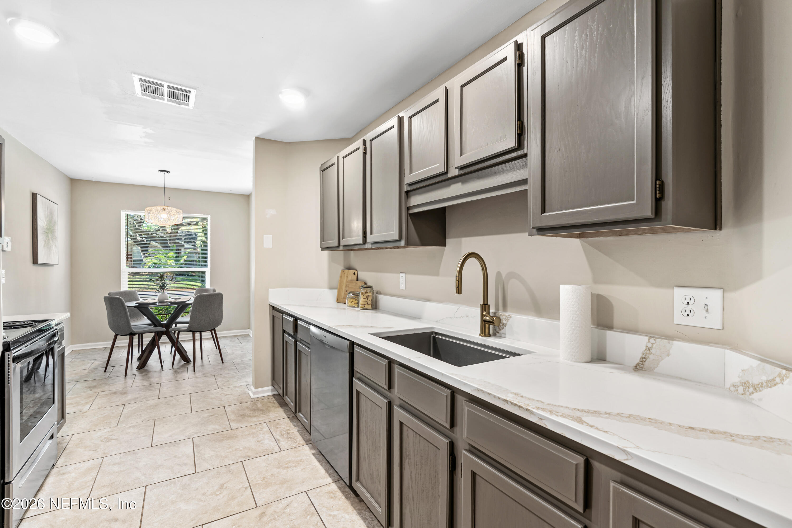 12466 NESTING EAGLES Way