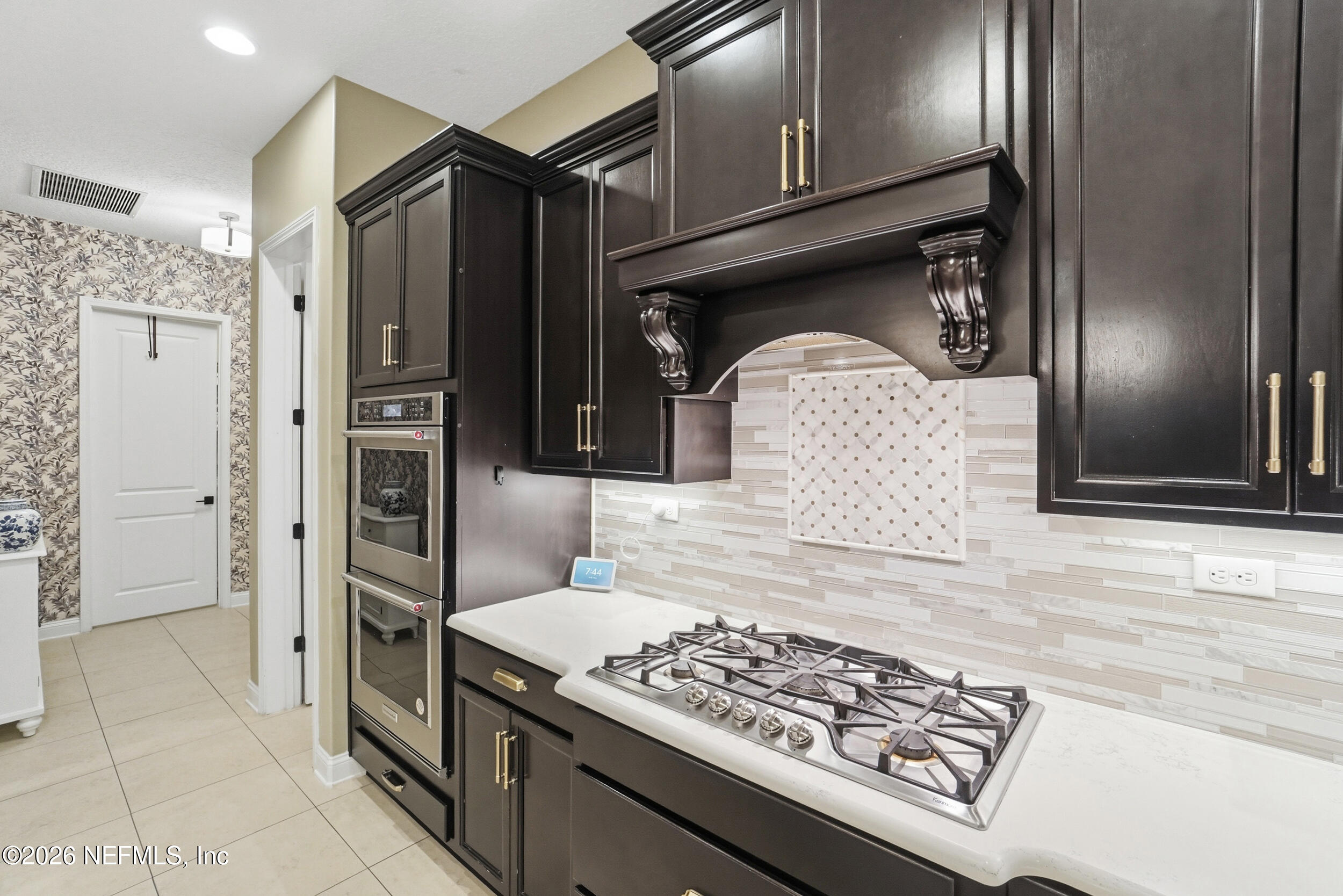 258 CONQUISTADOR Road, St. Johns