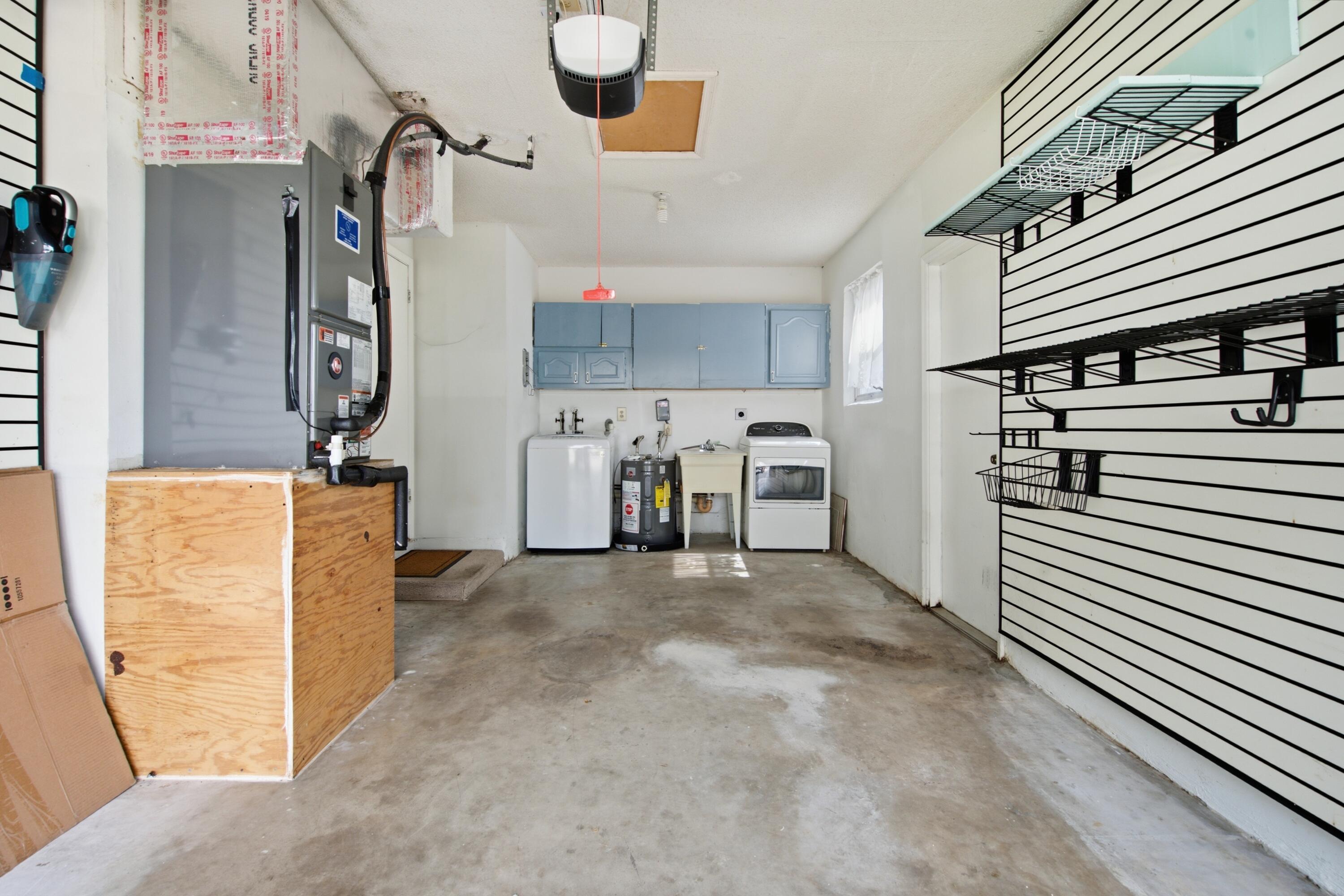 8212 NW 12th Court