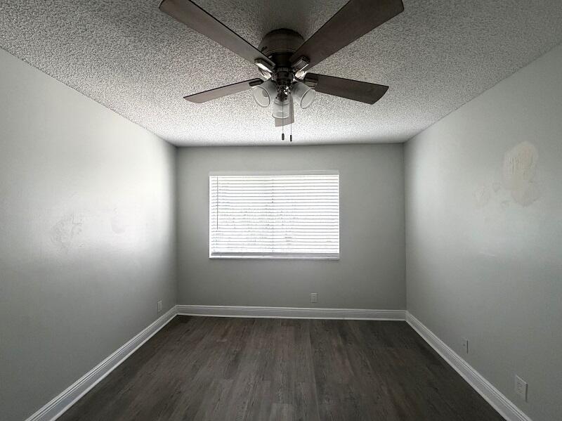 5612 ROCK ISLAND Road 172