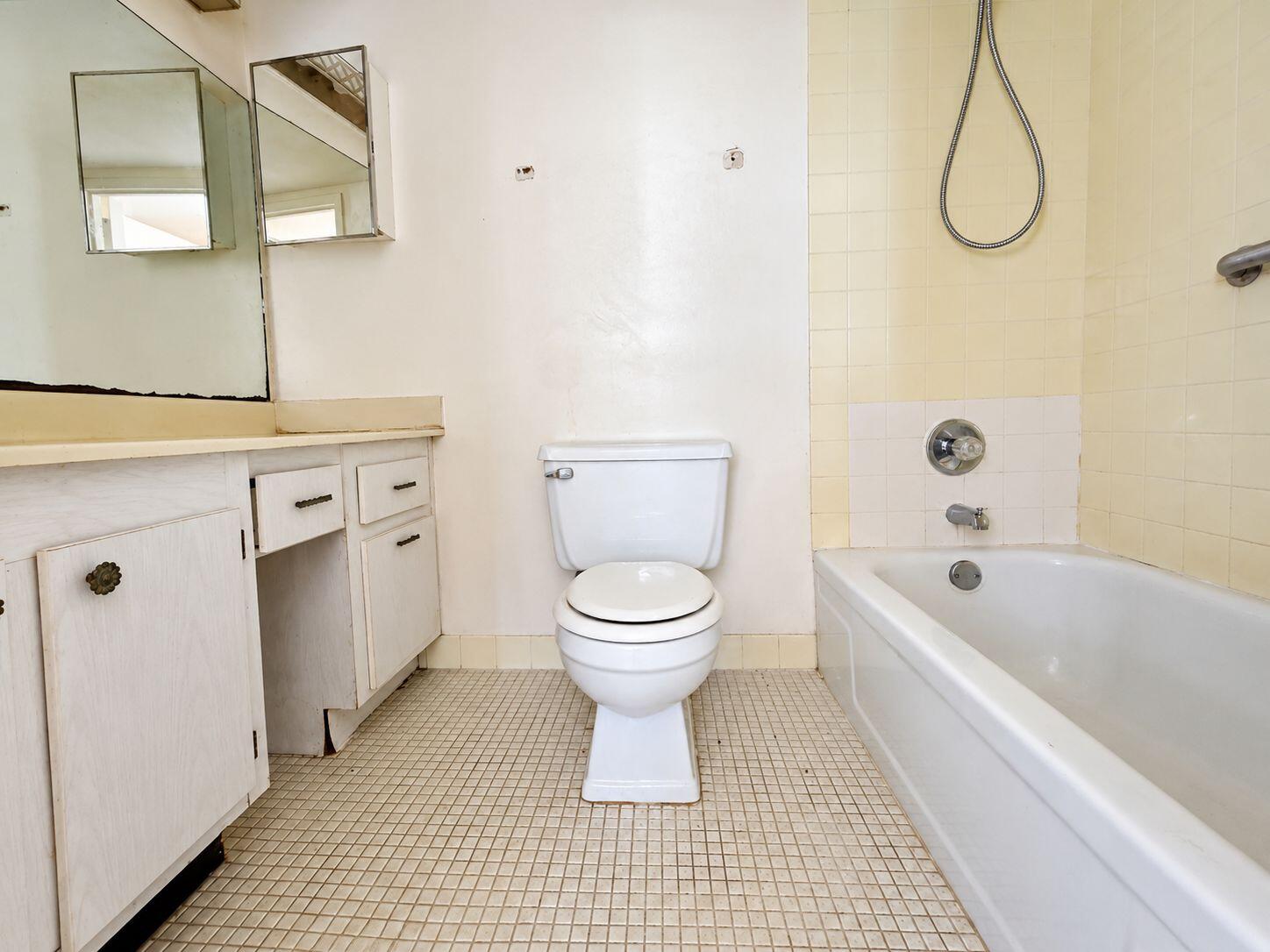 2650 NW 49TH Avenue 118