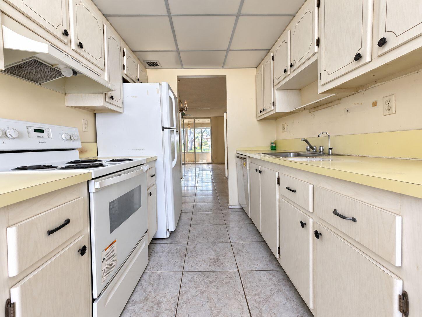 2650 NW 49TH Avenue 118
