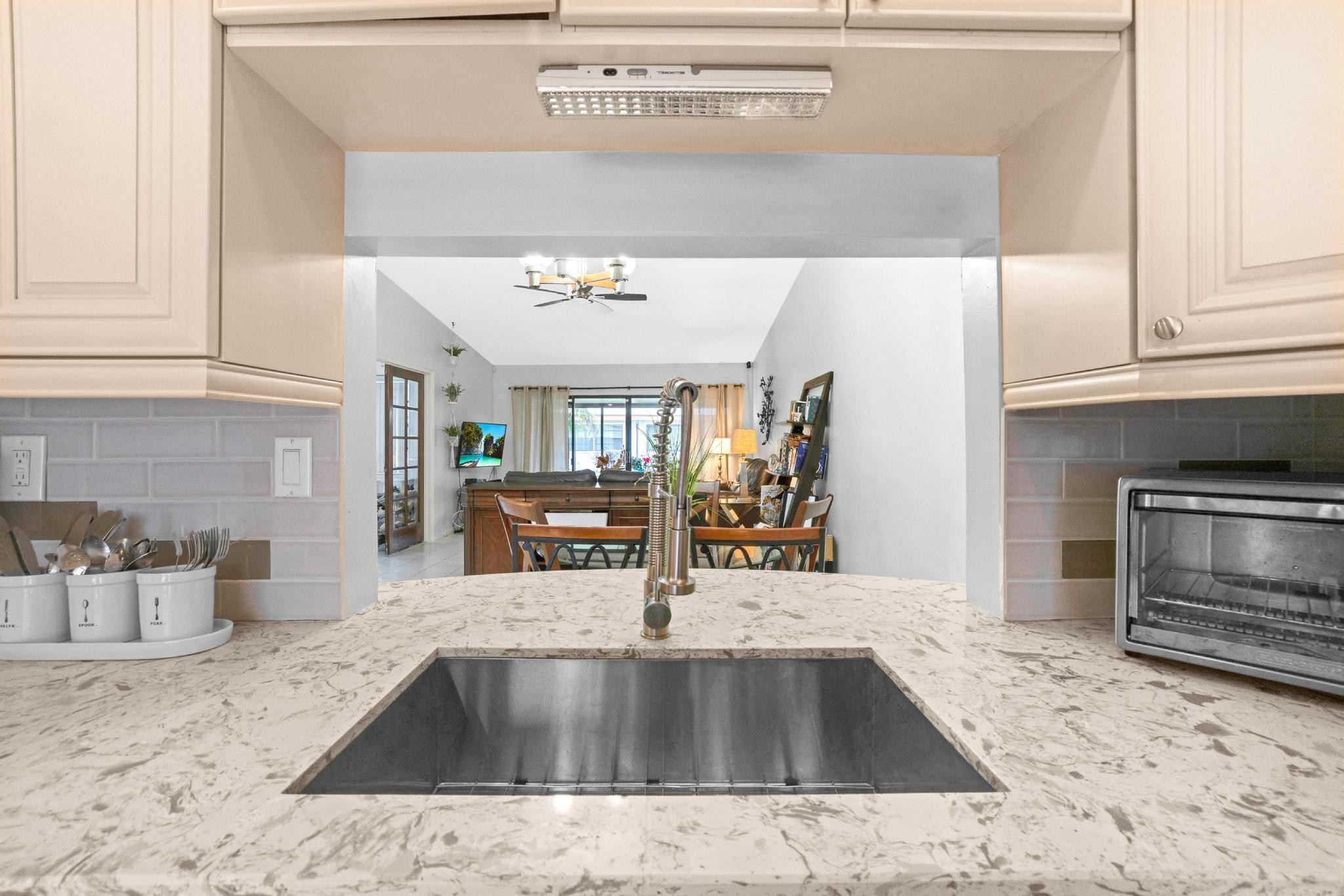 9268 Wedgewood Dr D-14