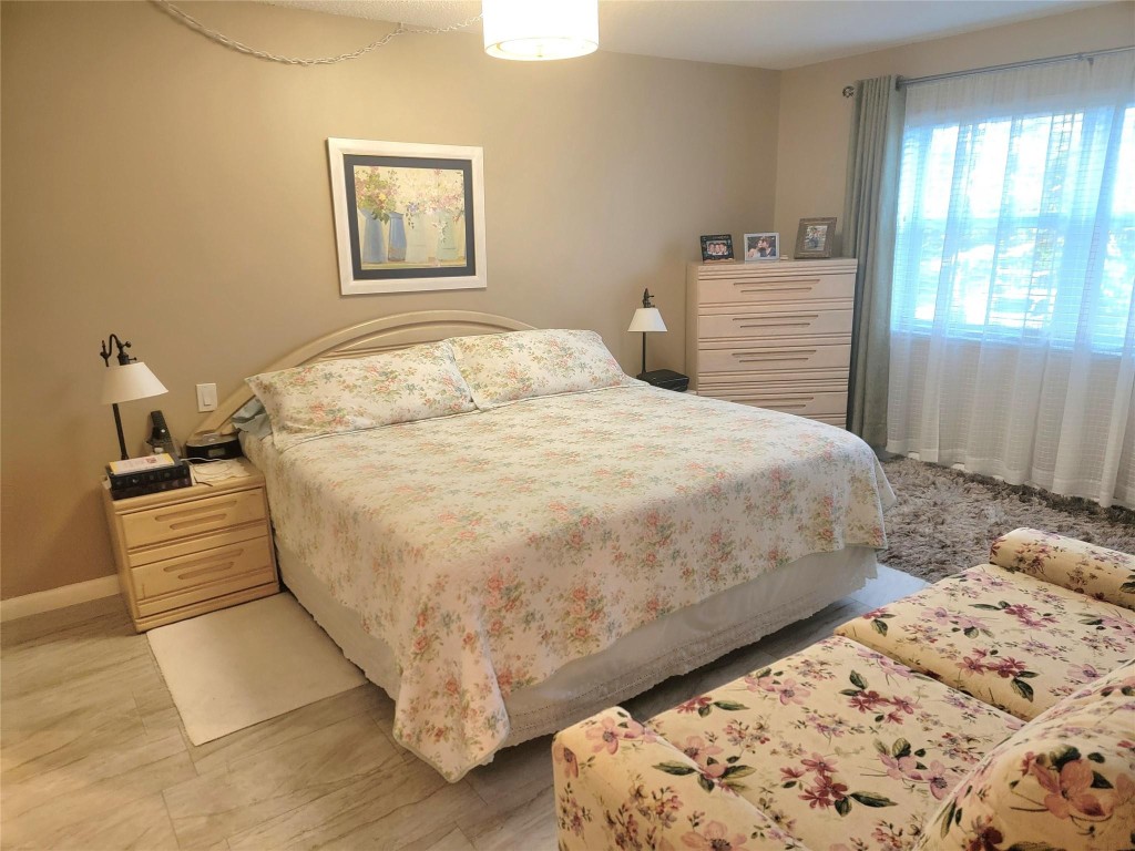 8280 SW 24th St 7204