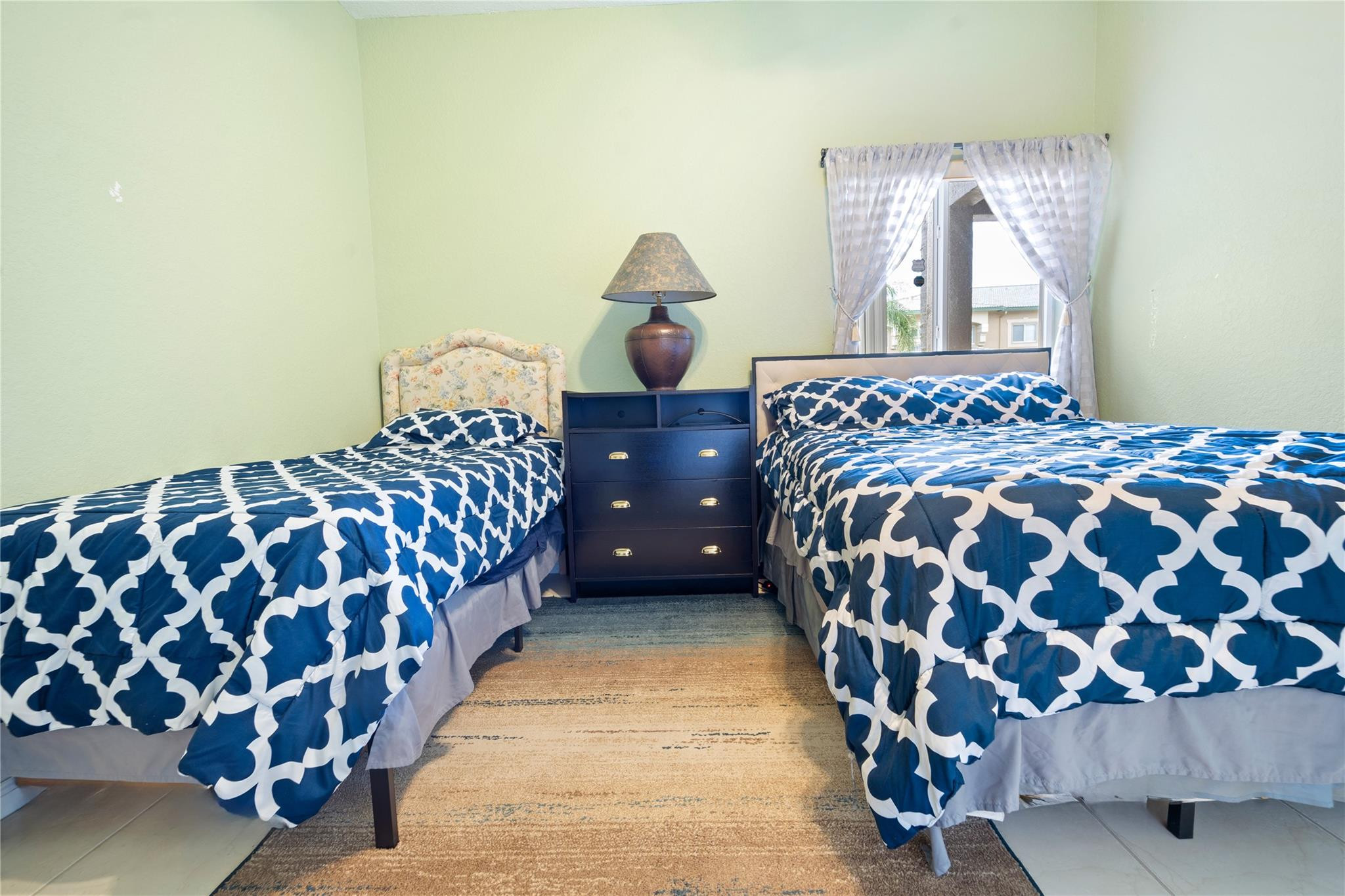 7841 E EXETER BL 102