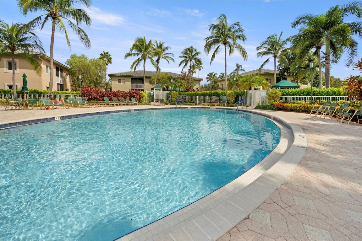 7841 E EXETER BL 102