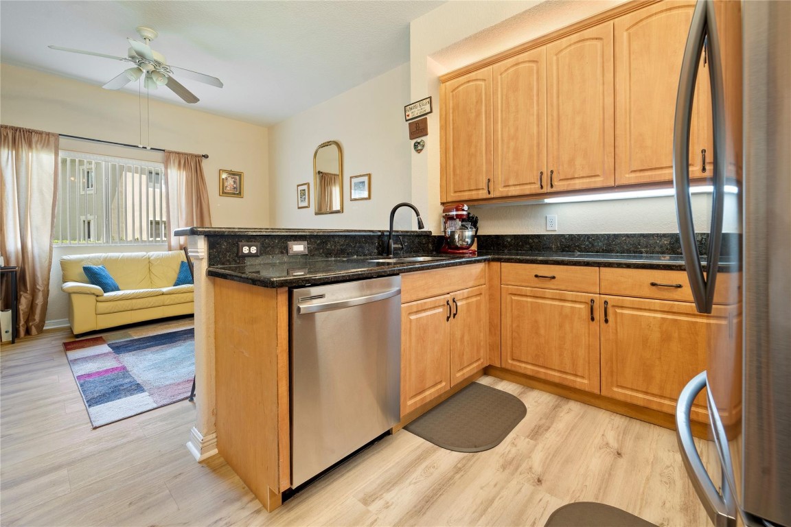 7841 E EXETER BL 102