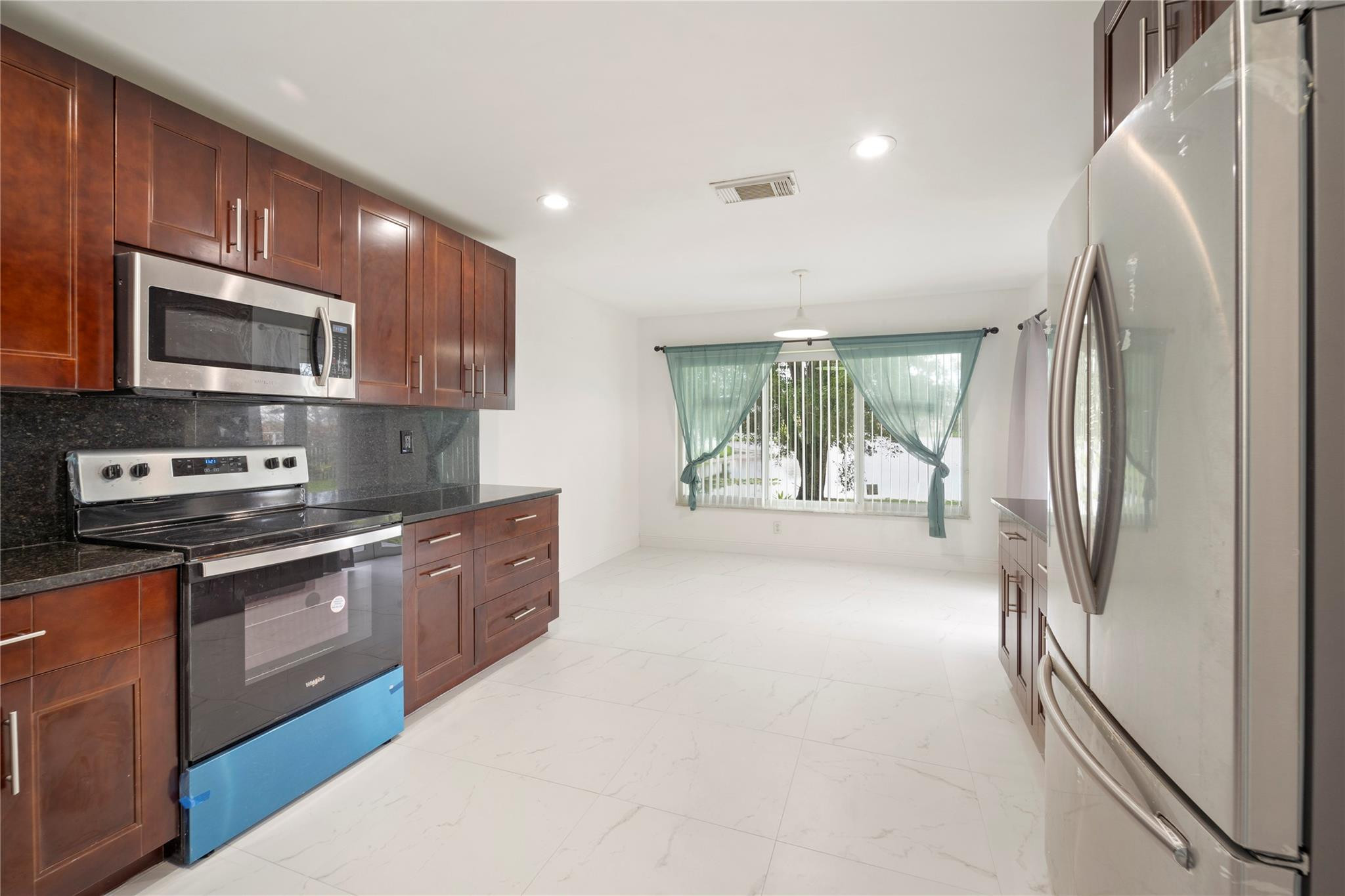 2946 SW 139TH AVE
