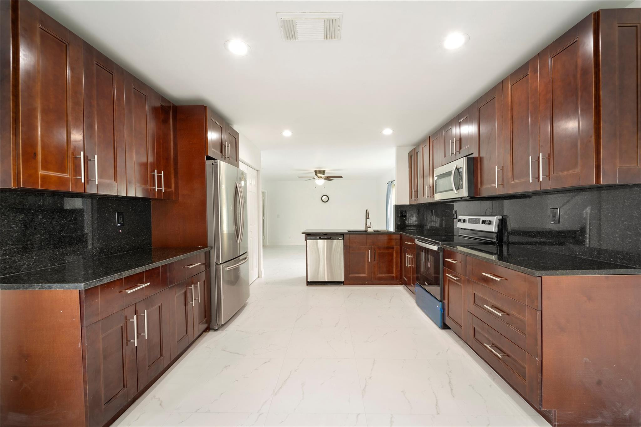 2946 SW 139TH AVE