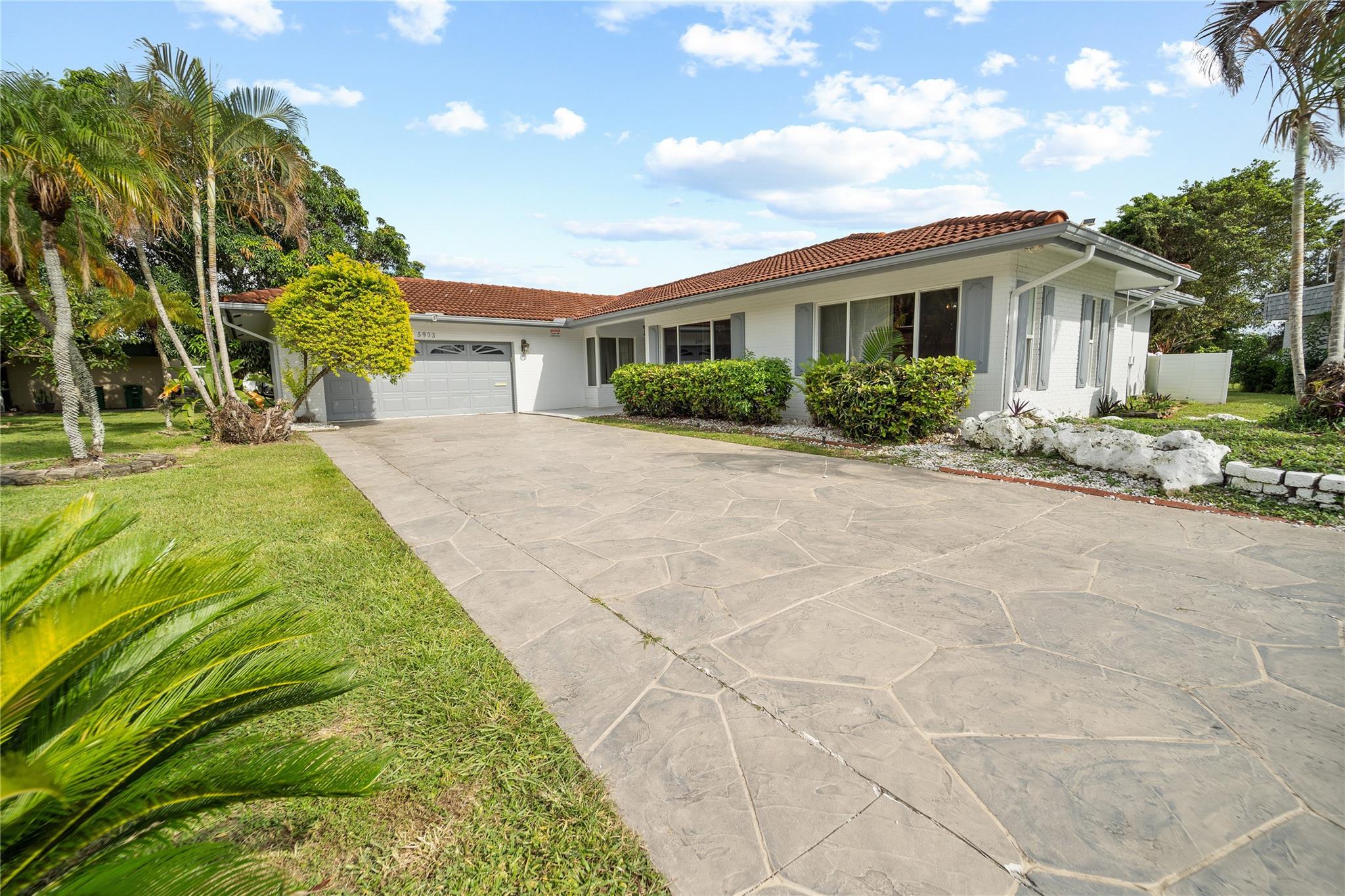5903 Breadfruit Cir